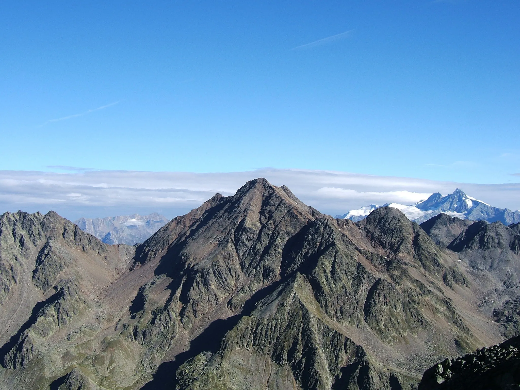 Photo showing: Hochschober von Süden, vom Hohen Prijakt. Rechts im Hintergrund Glocknerwand und Großglockner