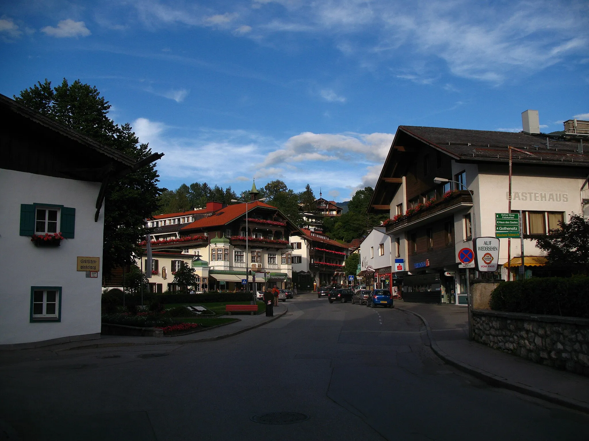 Photo showing: Igls Street, Igls, Austria