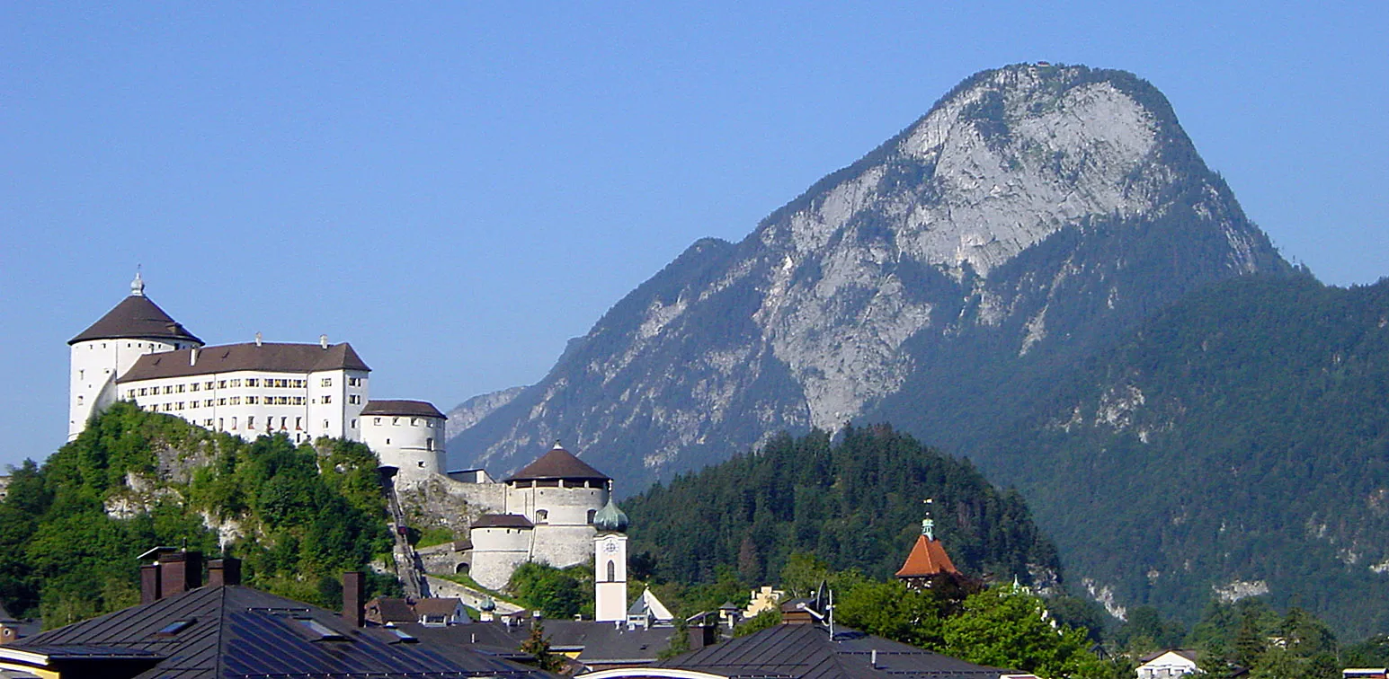 Photo showing: Pendling, seen from Kufstein (with fortress)