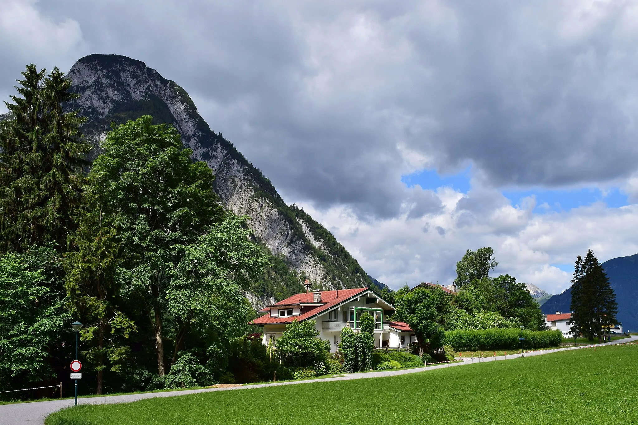 Photo showing: This media shows the natural monument in the Tyrol  with the ID ND_9_28.