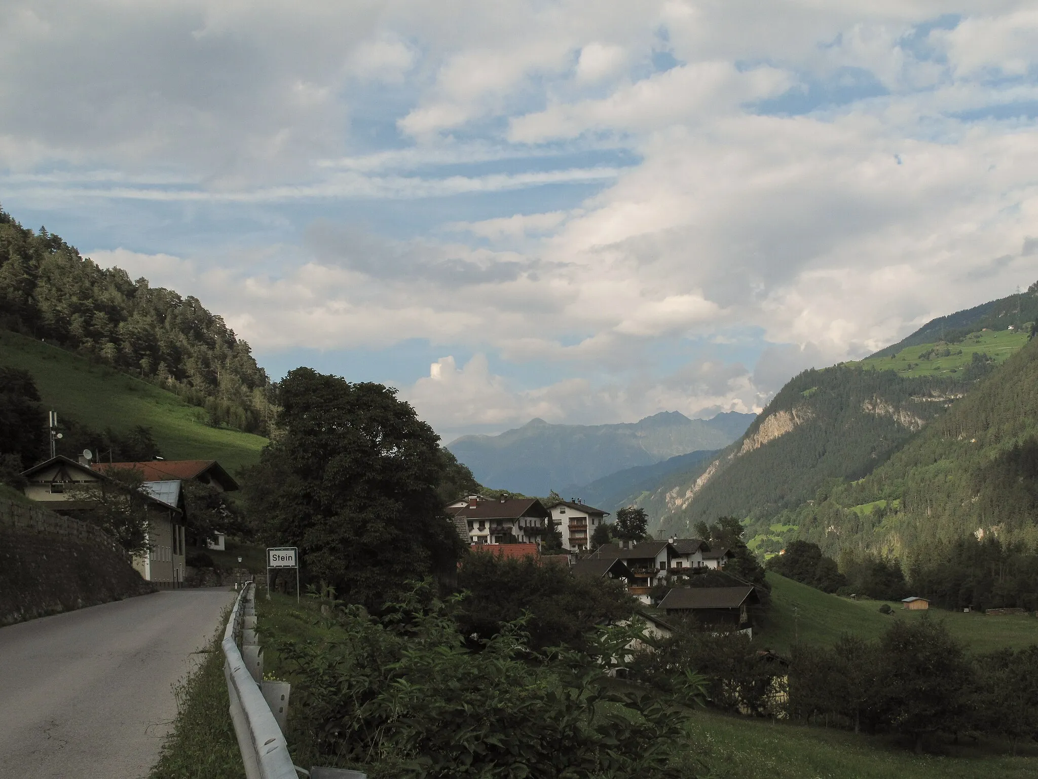 Photo showing: Stein, view to the village