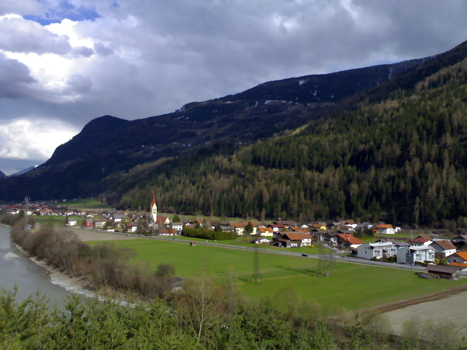 Photo showing: Schönwies, a municipality in the district of Landeck in Tyrol, Austria