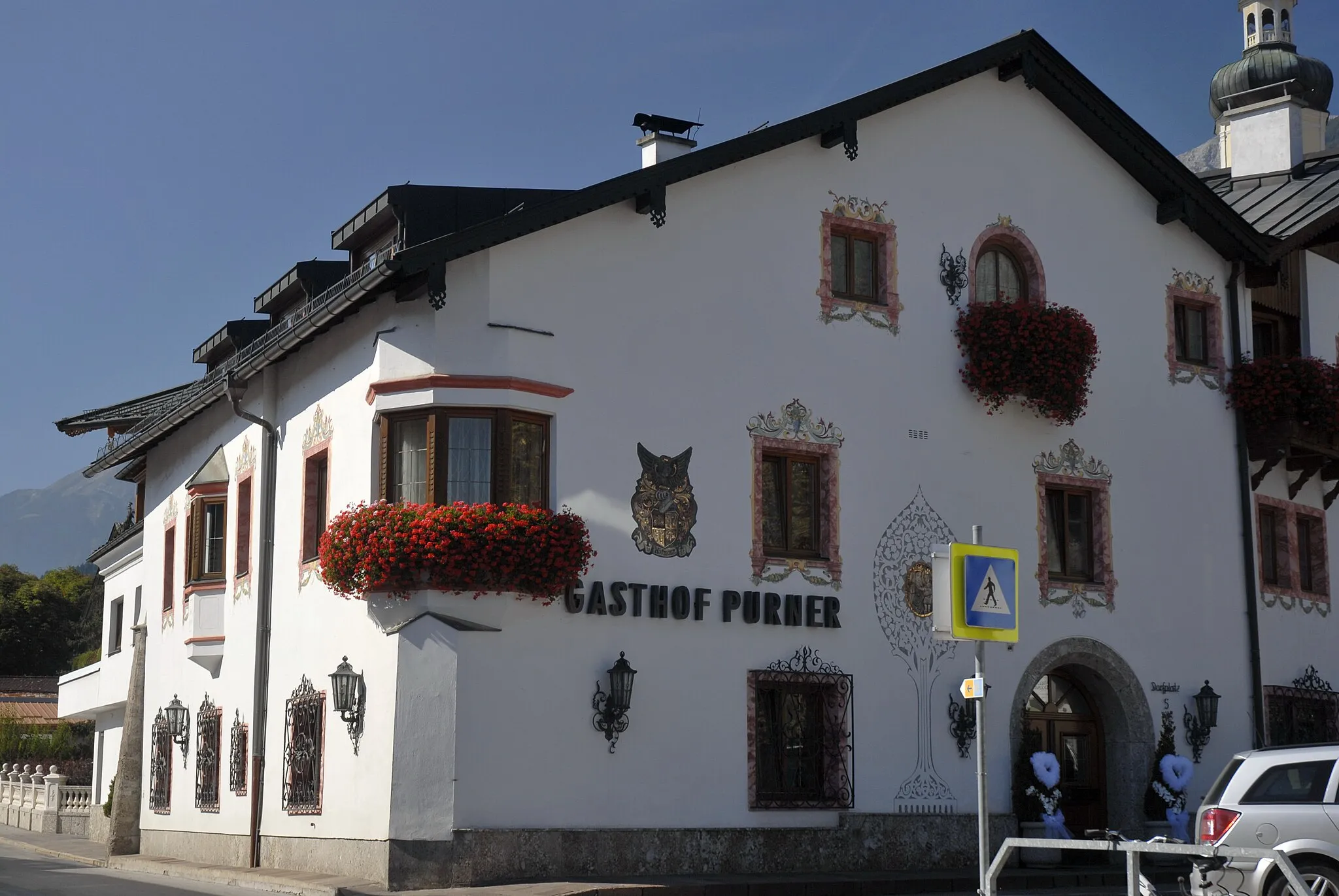 Photo showing: Thaur, Gasthof Purner

This media shows the protected monument with the number 40223 in Austria. (Commons, de, Wikidata)