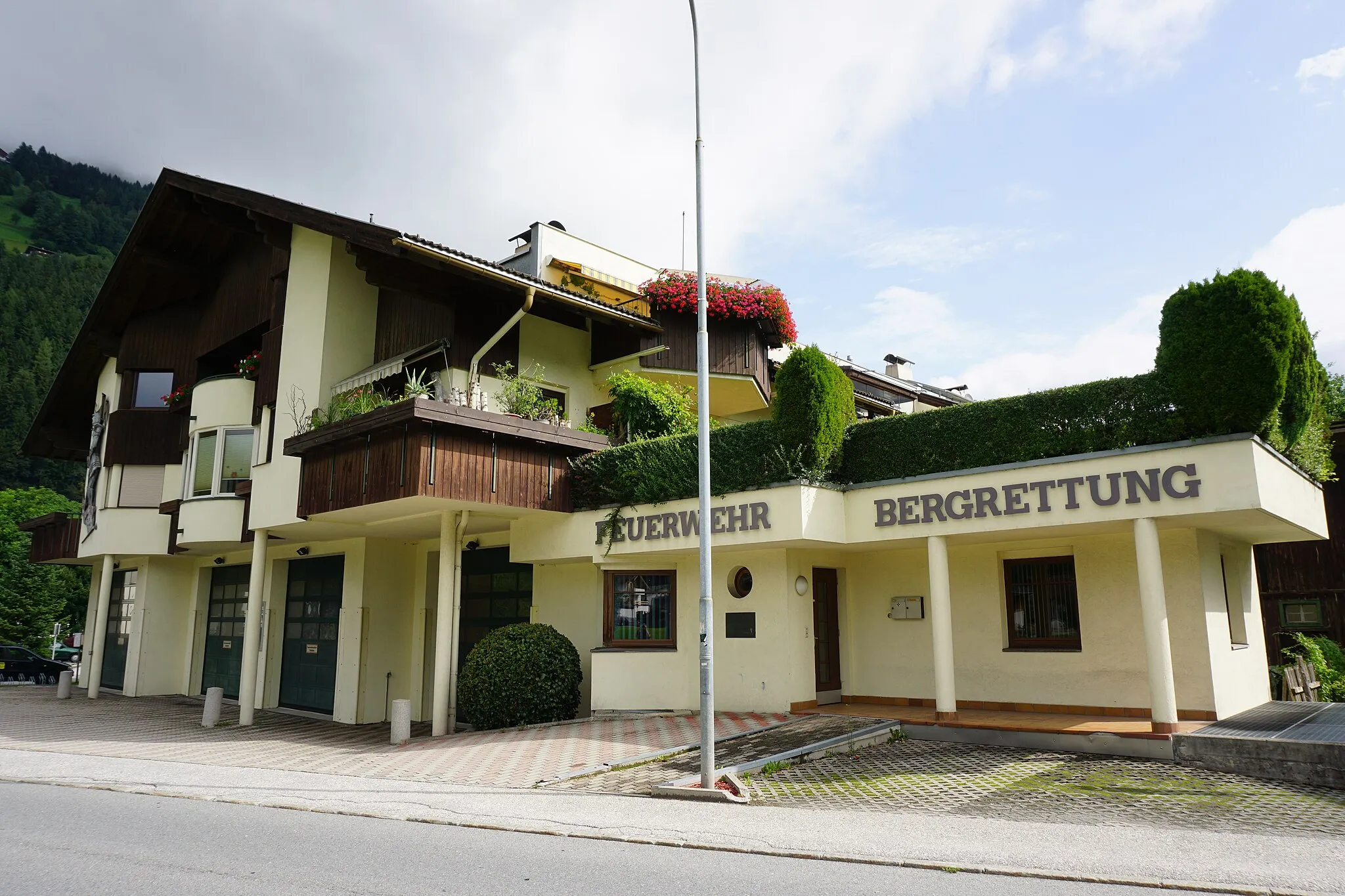 Photo showing: Freiwillige Feuerwehr in Zell am Ziller