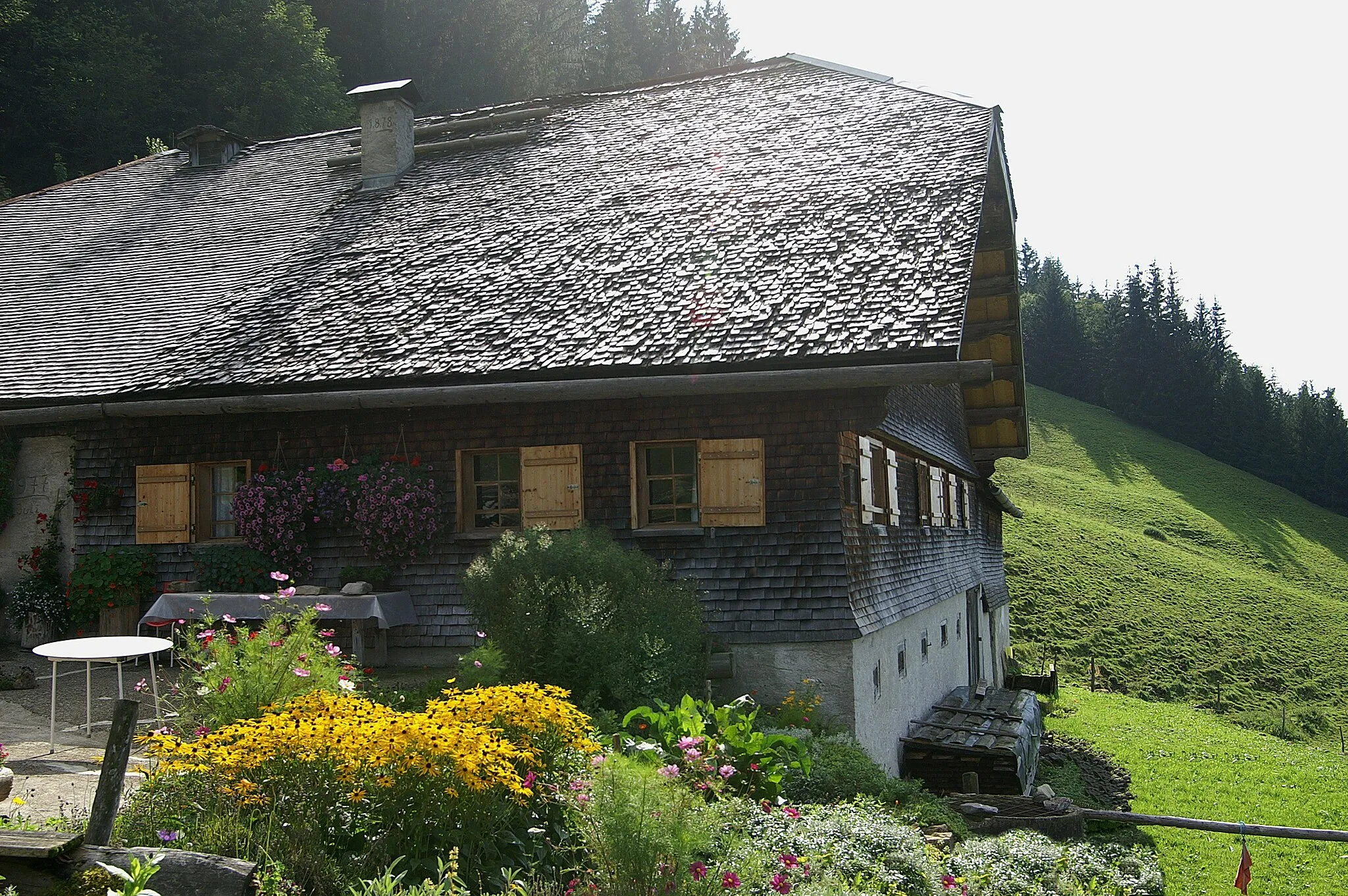 Photo showing: die Alpe Gerach oder Gerachalpe am Kälberboden in Andelsbuch, Vorarlberg