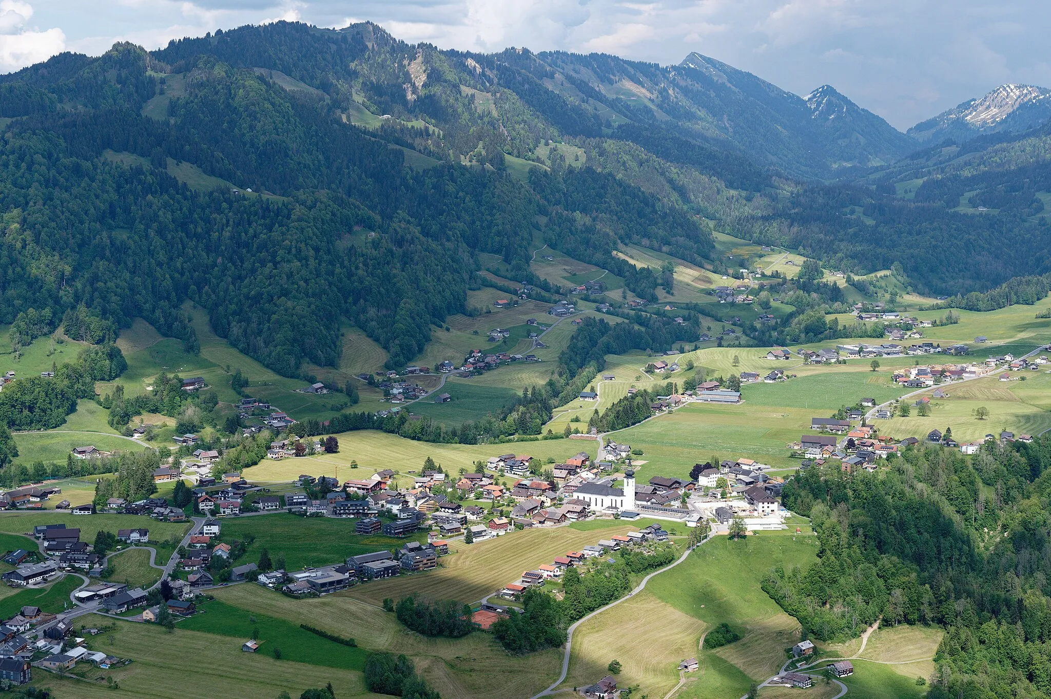 Photo showing: Aerial image of Hittisau (Vorarlberg) from June 2021