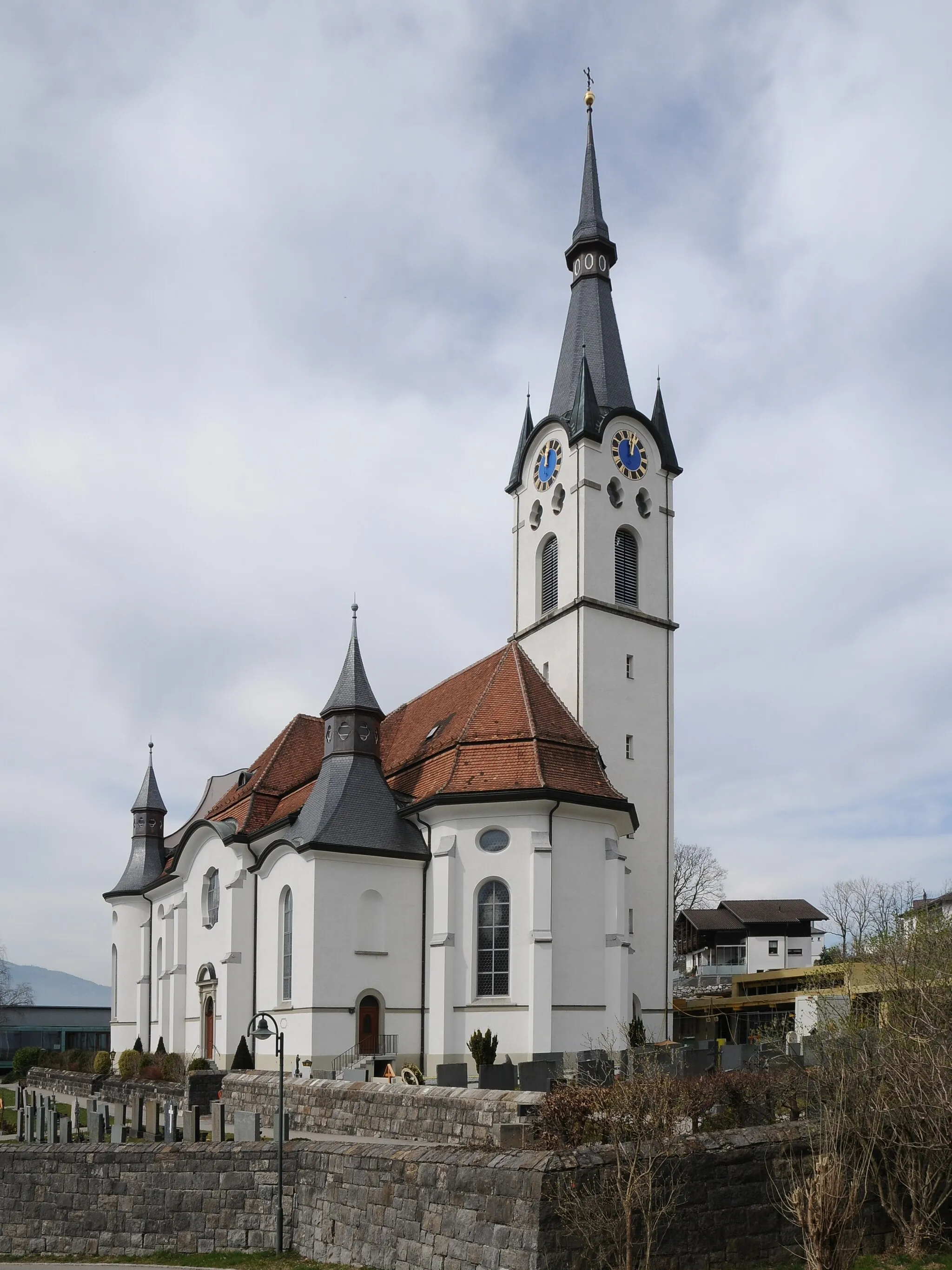 Photo showing: Pfarrkirche Hl.Kilian, 1905-1907 erbaut nach Plänen von Albert Rimli im Neobarock. Koblach, Vorarlberg
