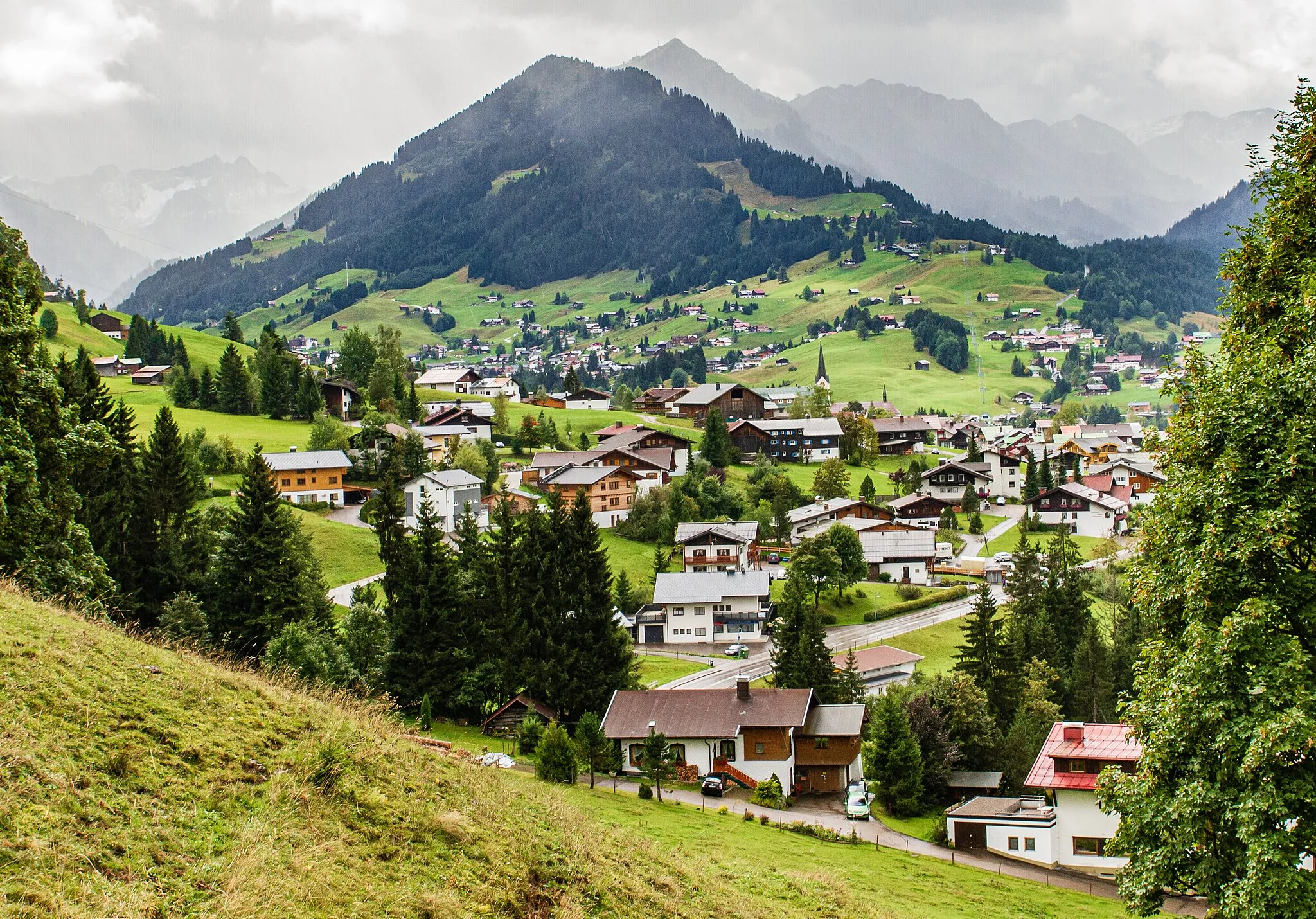 Photo showing: View from Oberwestegg to Westegg  near Riezlern in Kleinwalsertal