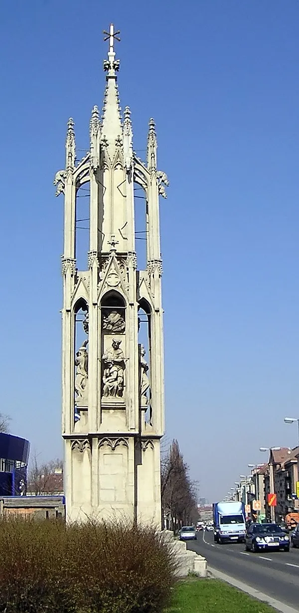 Photo showing: Spinnerin am Kreuz, Wien, gotische Steinsäule, Blick vom Wienerberg auf die Triesterstrasse; photographiert von Binter am 03.04.2005
de:Kategorie:Säule

This media shows the protected monument with the number 86590 in Austria. (Commons, de, Wikidata)