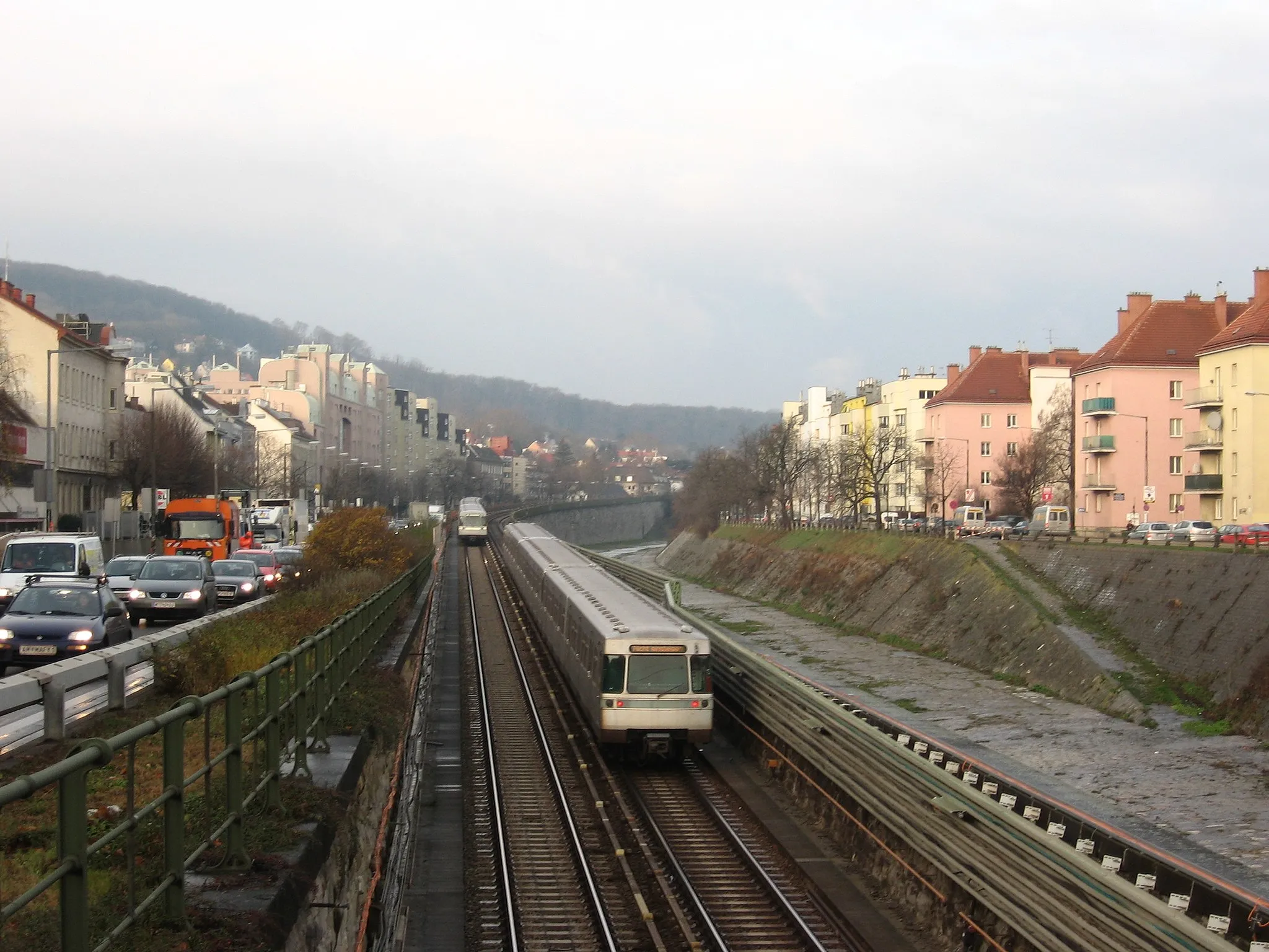 Photo showing: Wien: Westausfahrt B1 im 13. und 14. Bezirk; Vienna (Austria), Highway B1 in Western City