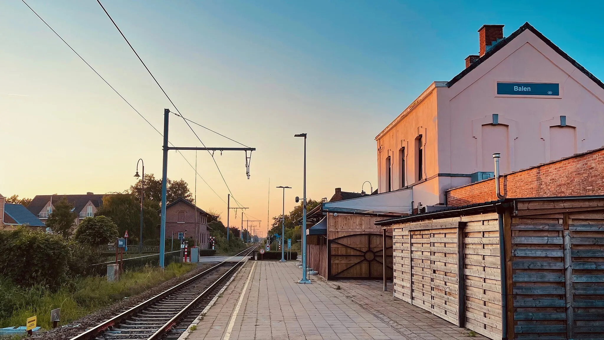 Photo showing: Station Balen Perron