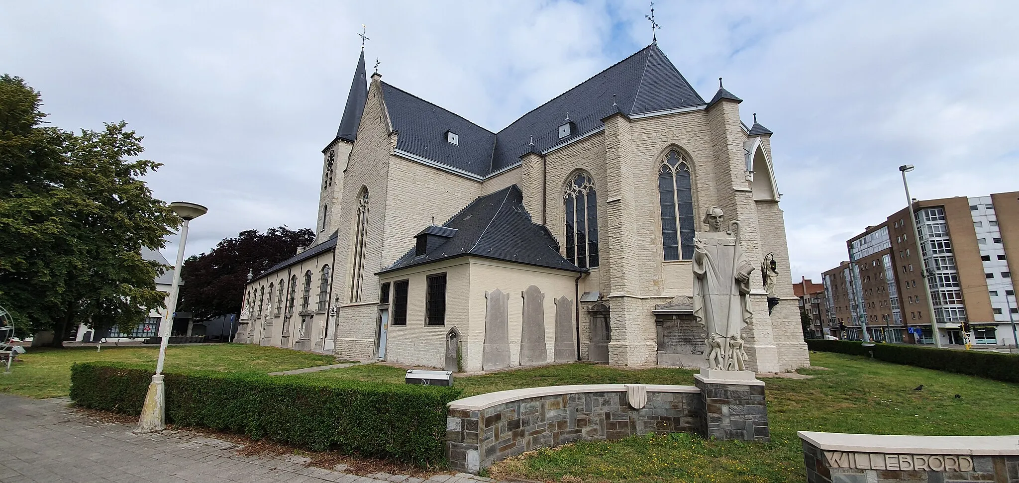 Photo showing: Sint-Willibrorduskerk (Berchem)