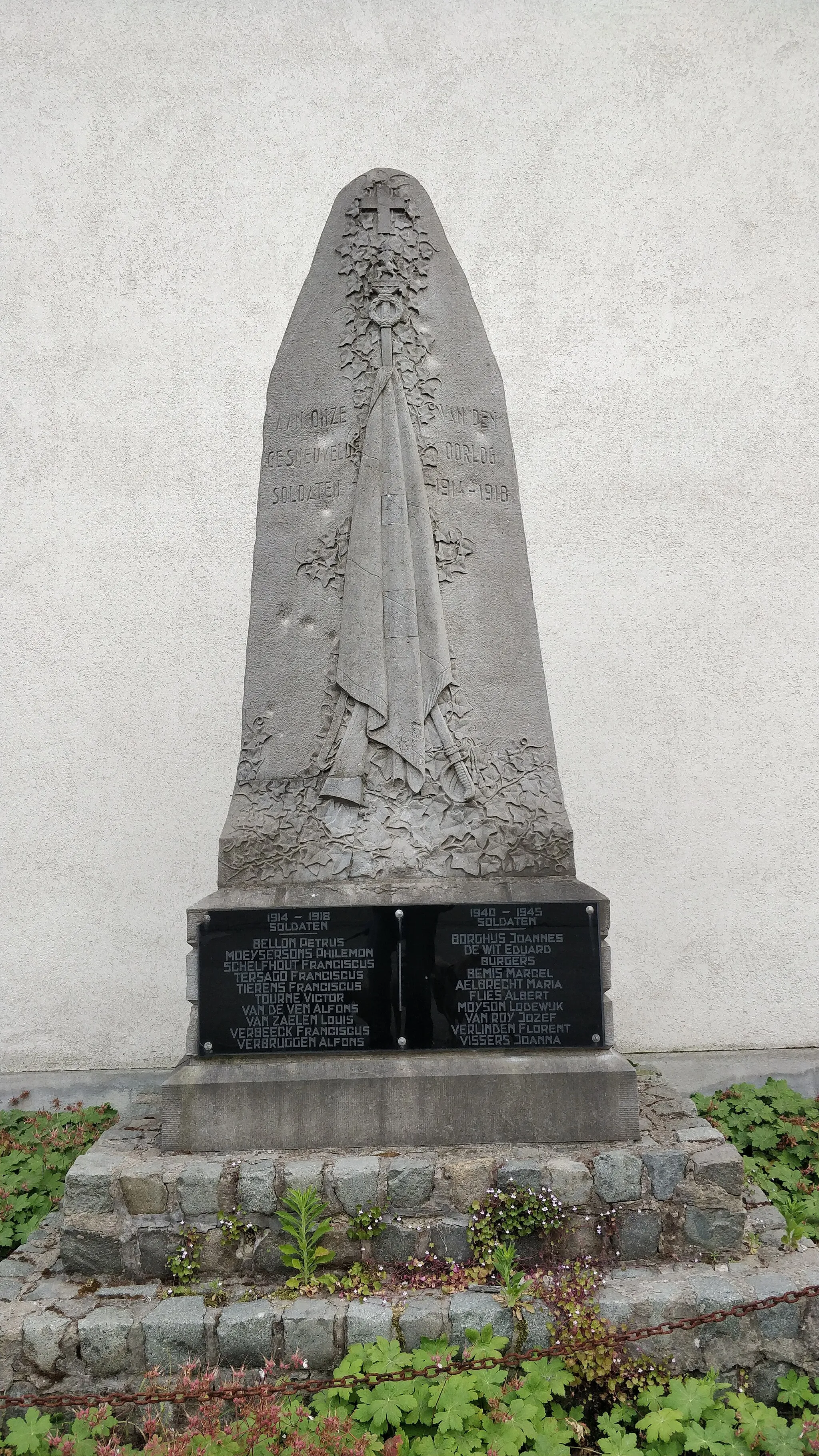 Photo showing: Oorlogsmonument Breendonk