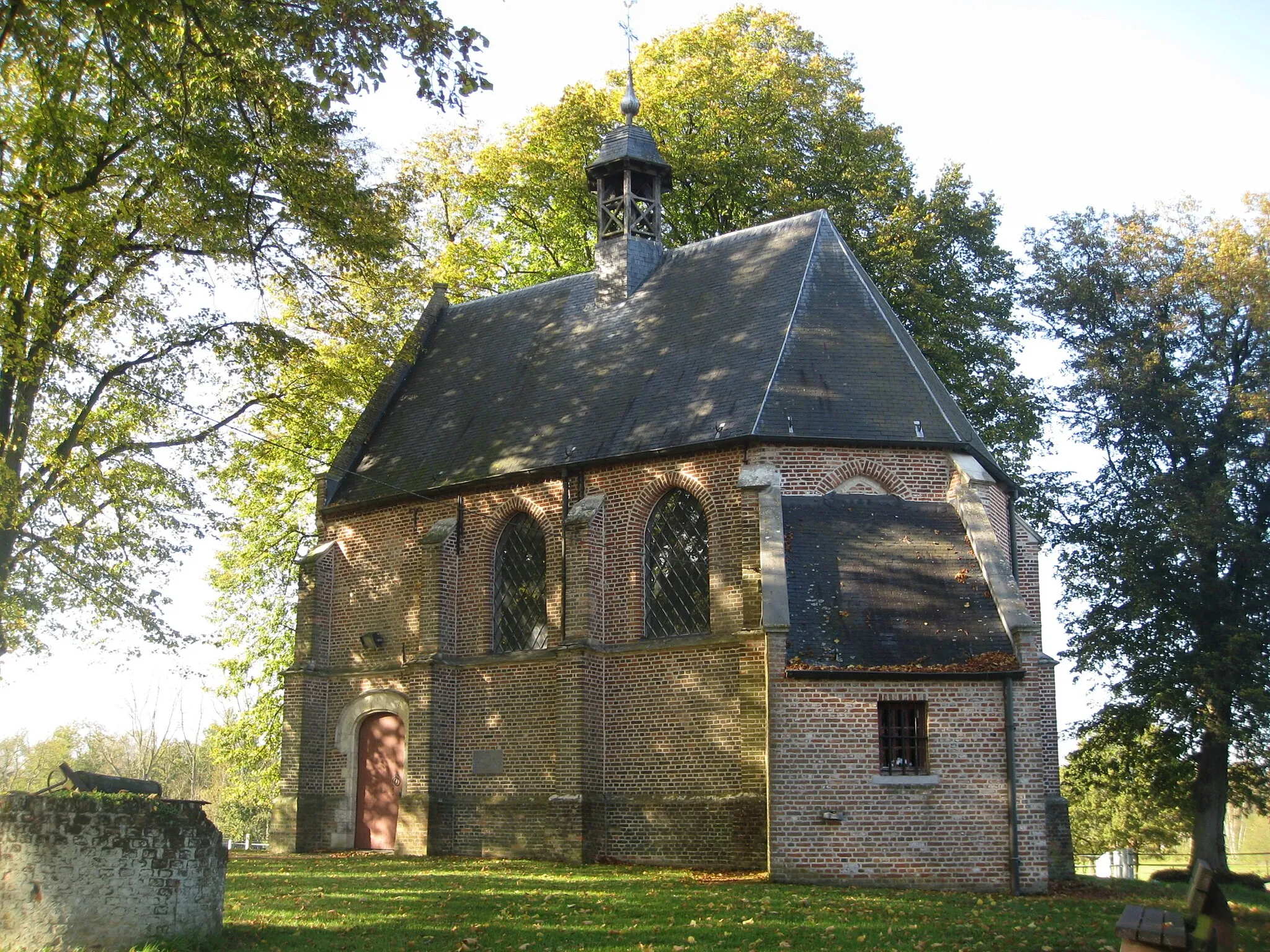 Photo showing: De Sint-Bavokapel is gesitueerd in de Trichelhoek in Eindhout