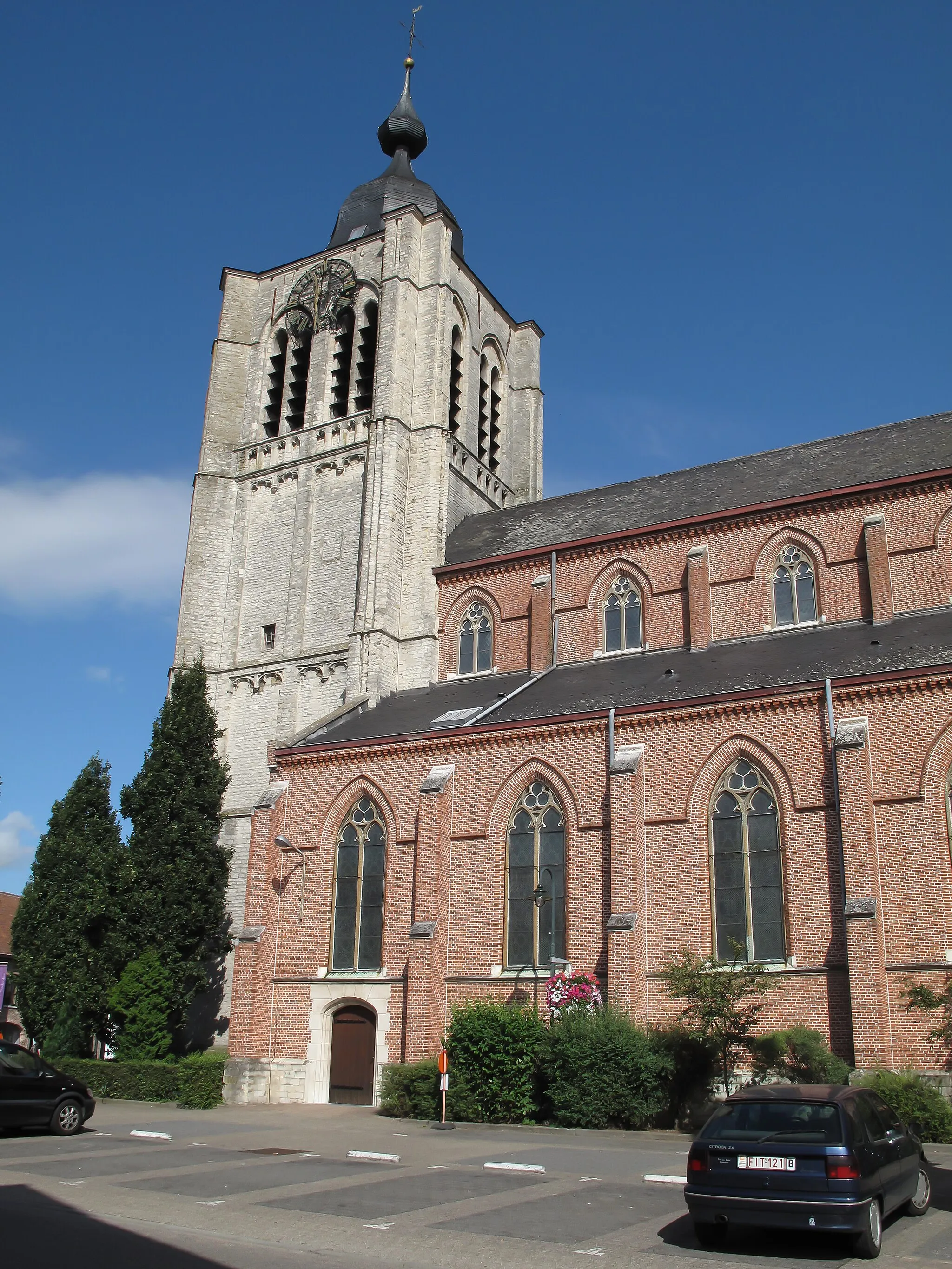 Photo showing: Herenthout, church