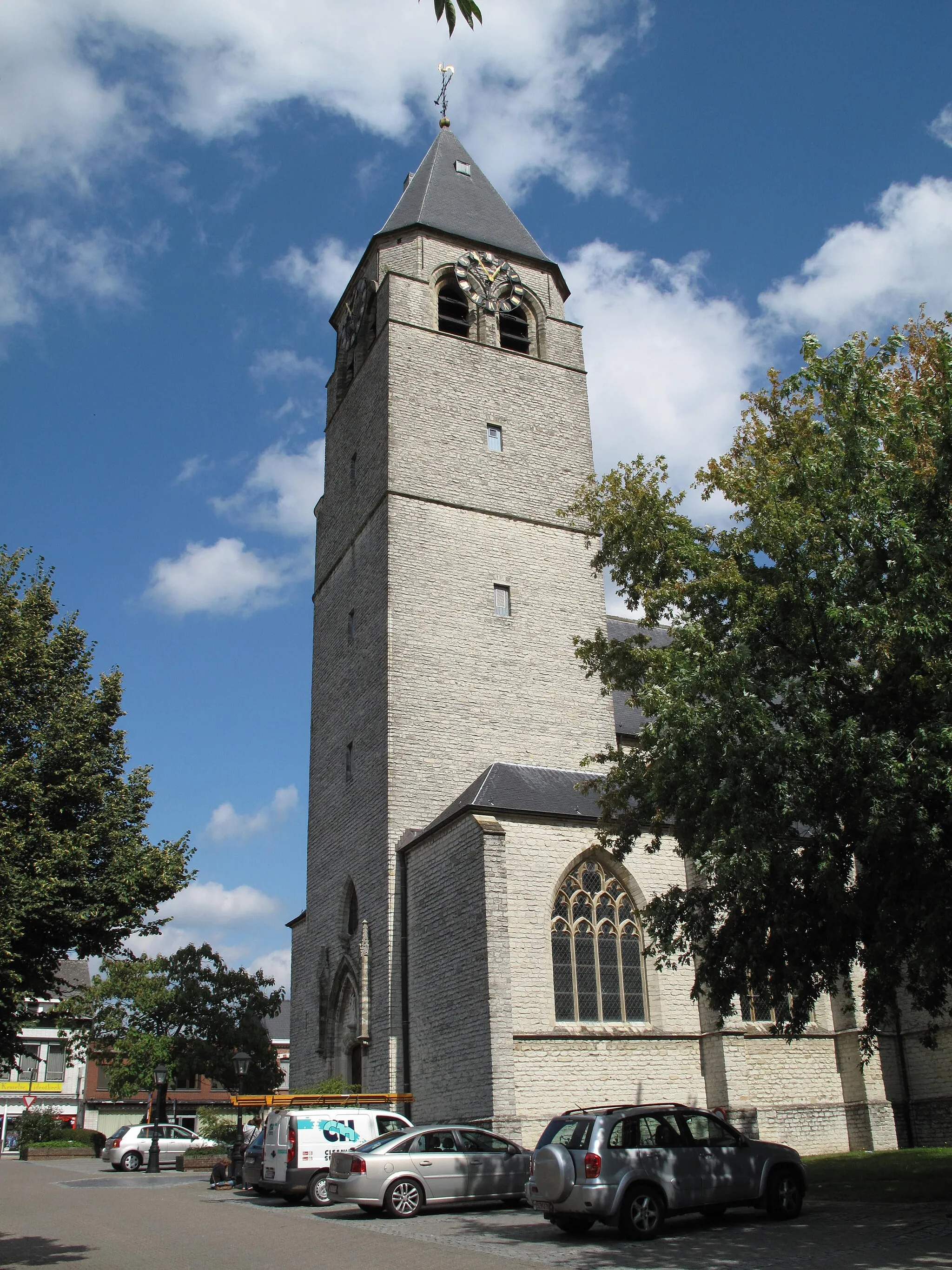 Photo showing: Kessel, church