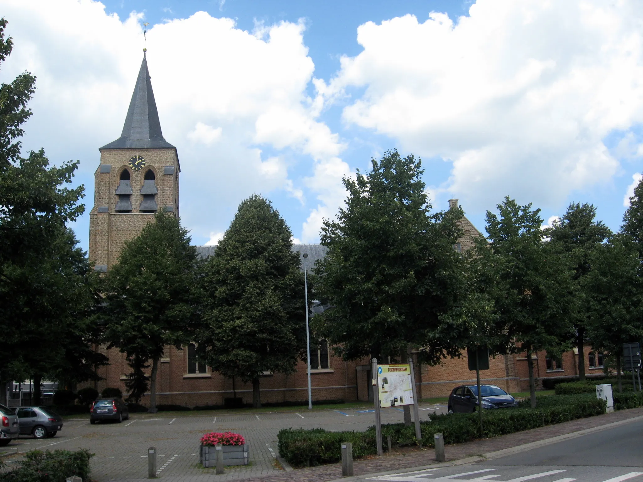 Photo showing: Onze-Lieve-Vrouwkerk in Lichtaart