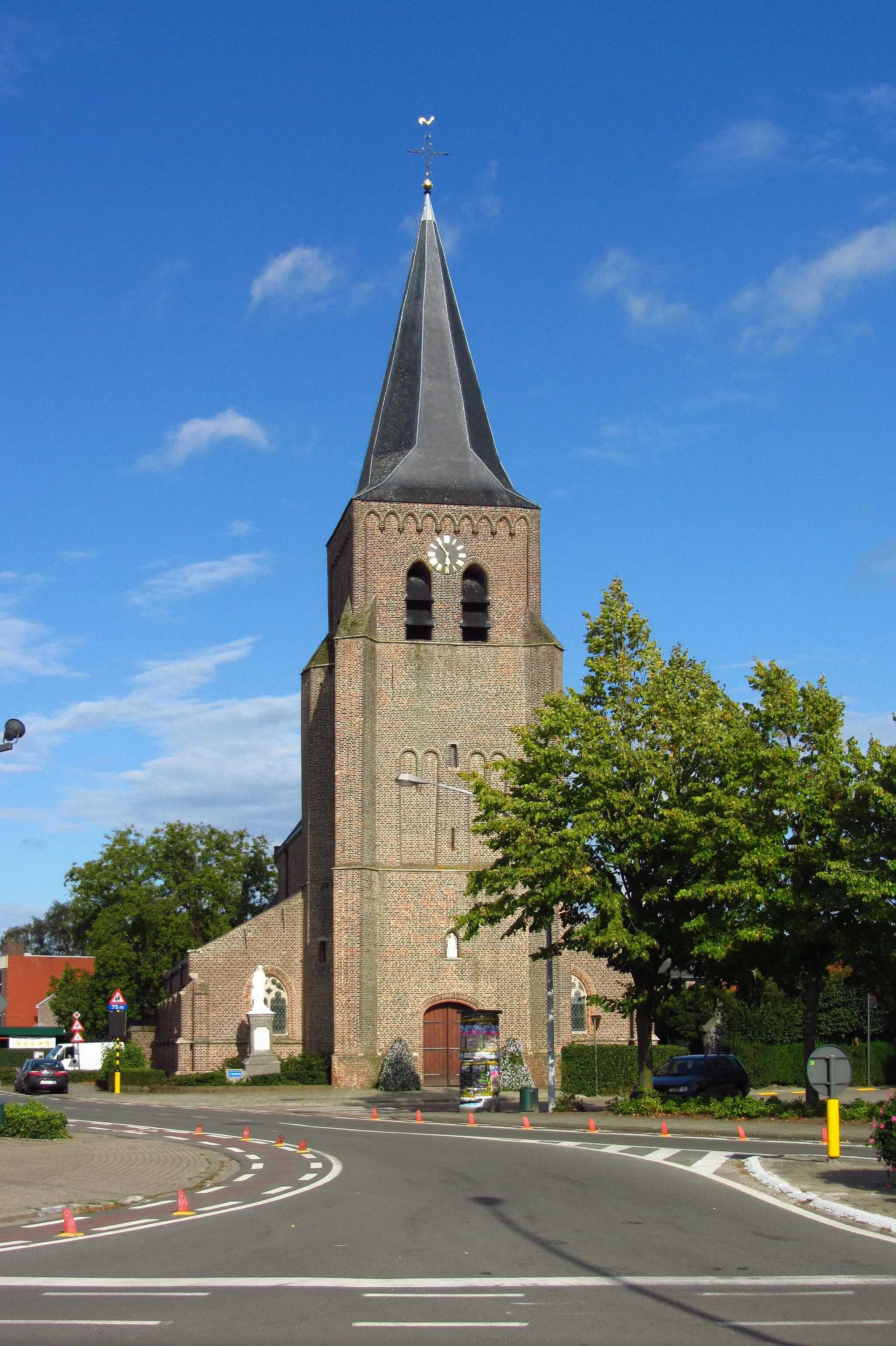 Photo showing: Sint-Servaaskerk in Ravels