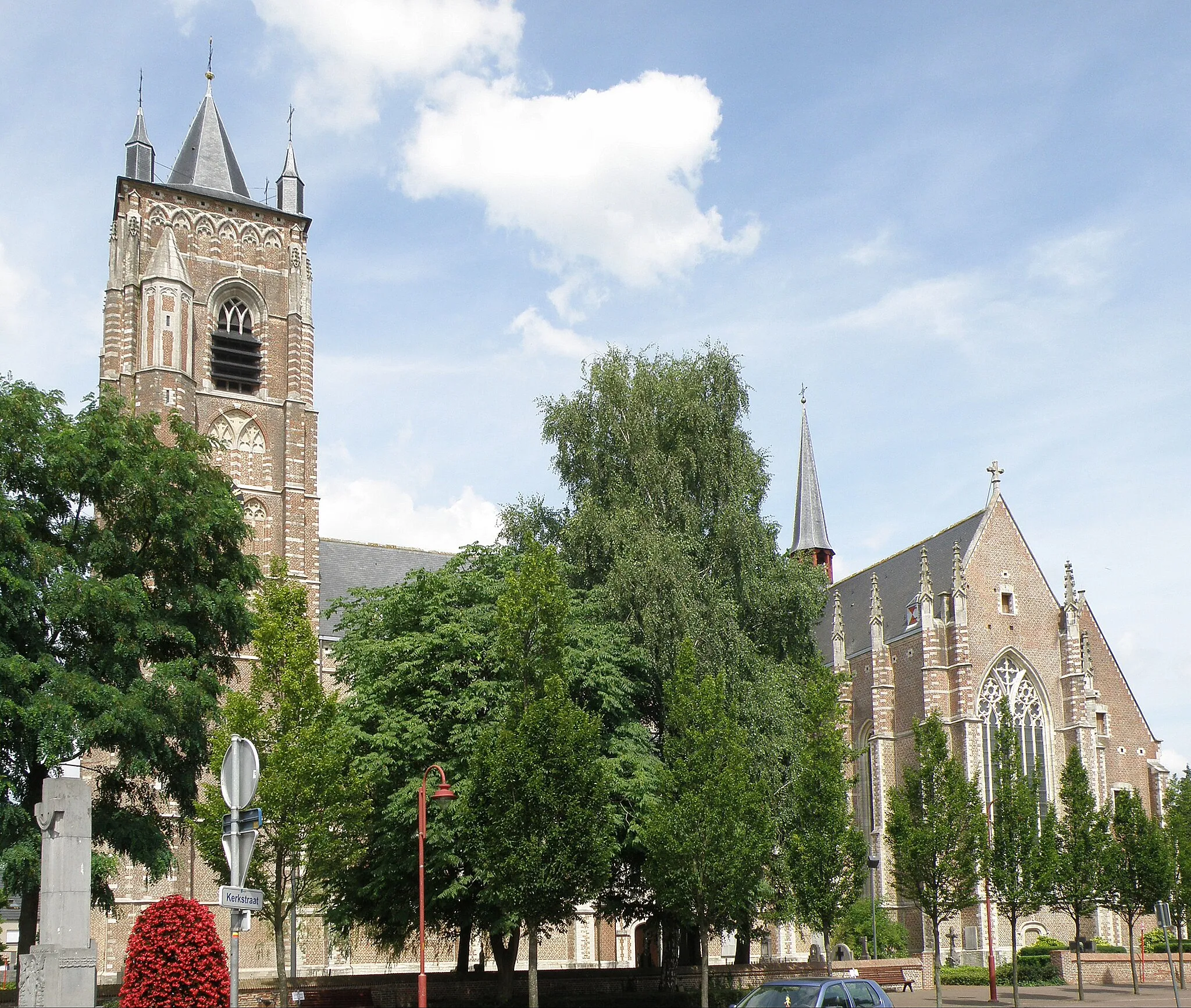 Photo showing: Sint-Lenaarts, deelgem. van Brecht (provincie Antwerpen, België). Sint-Leonarduskerk.