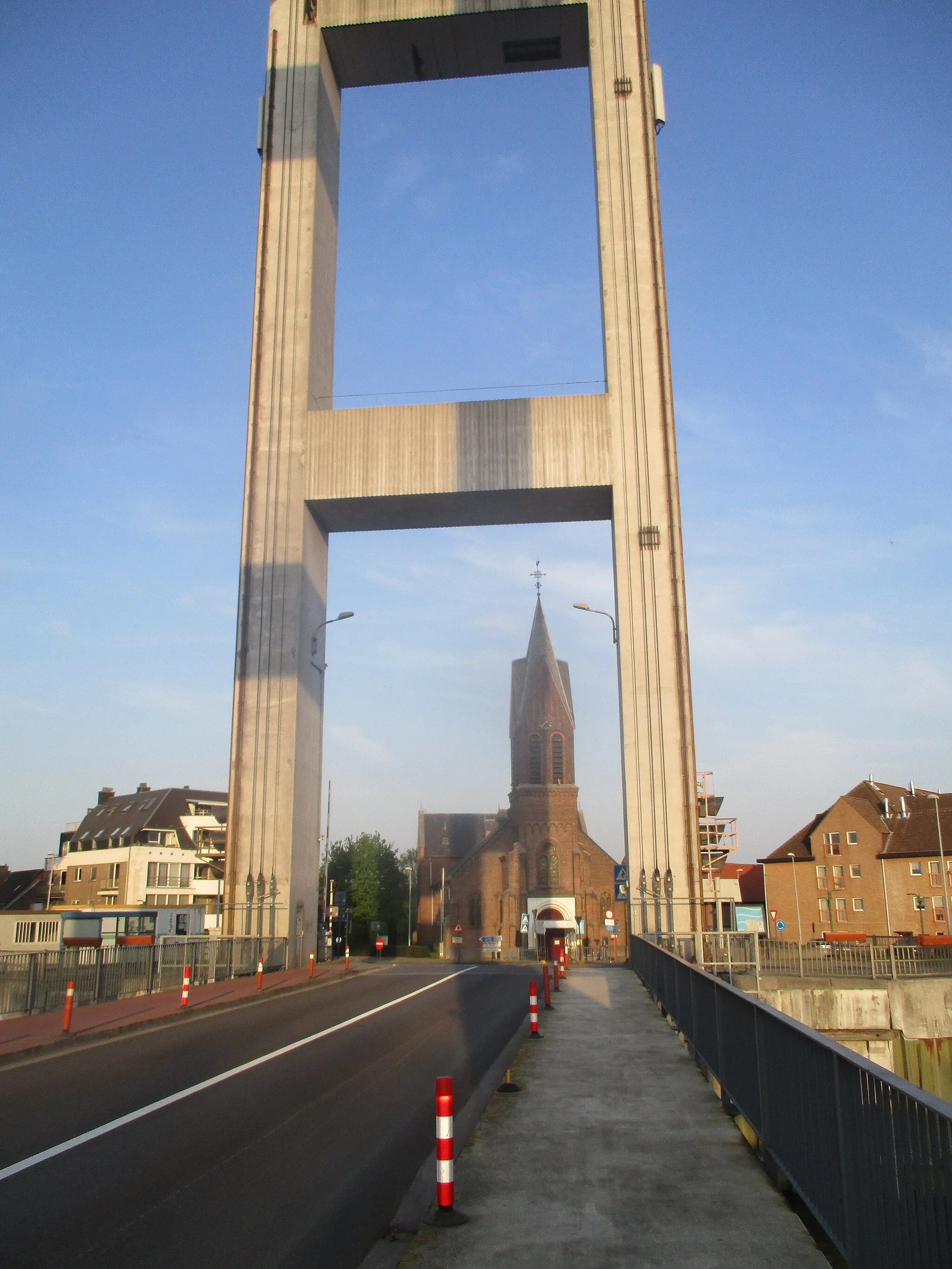 Photo showing: Sint-Jan-Baptist Kerk van Tisselt