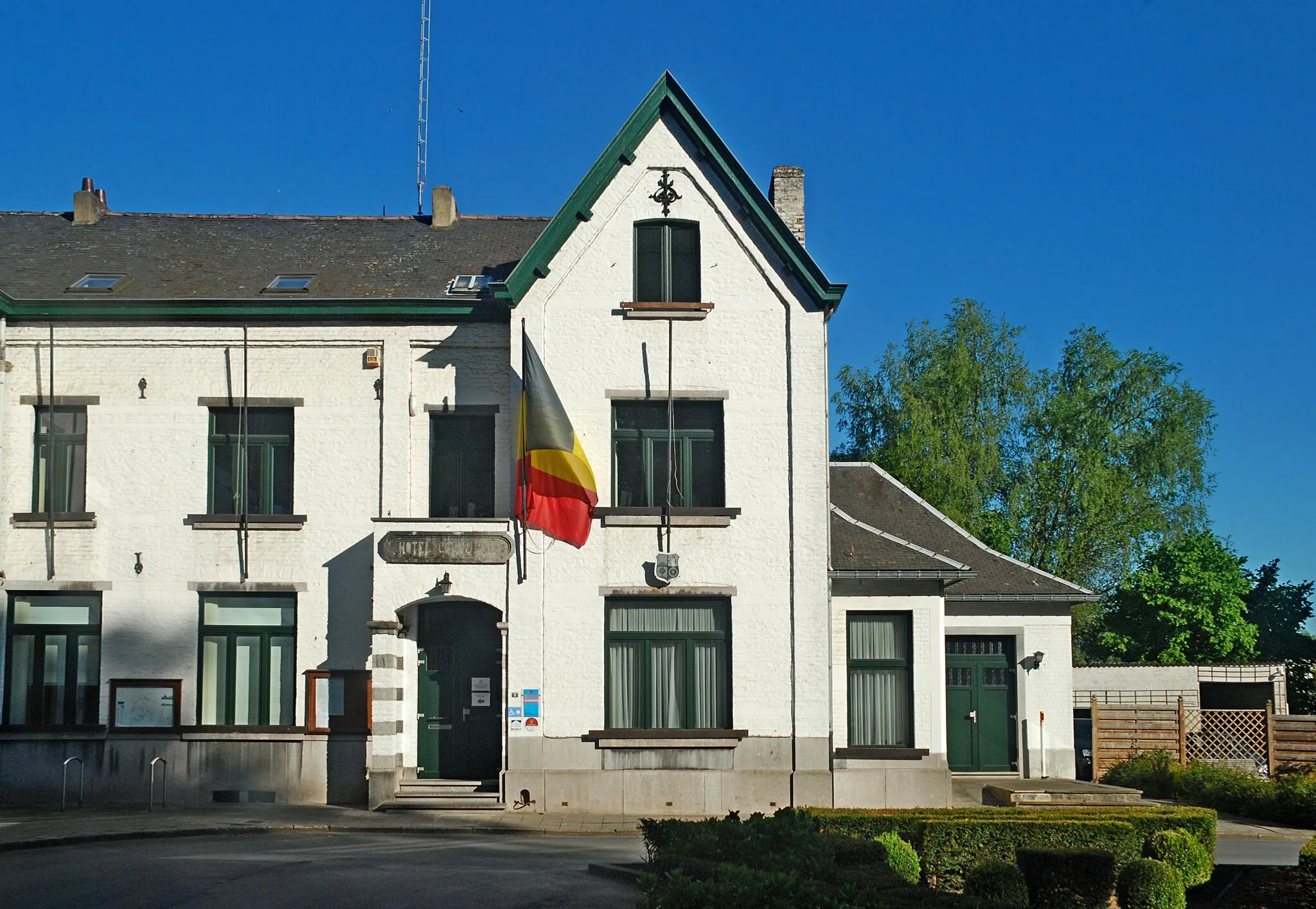Photo showing: Belgique - Brabant wallon - Court-Saint-Etienne - Maison communale