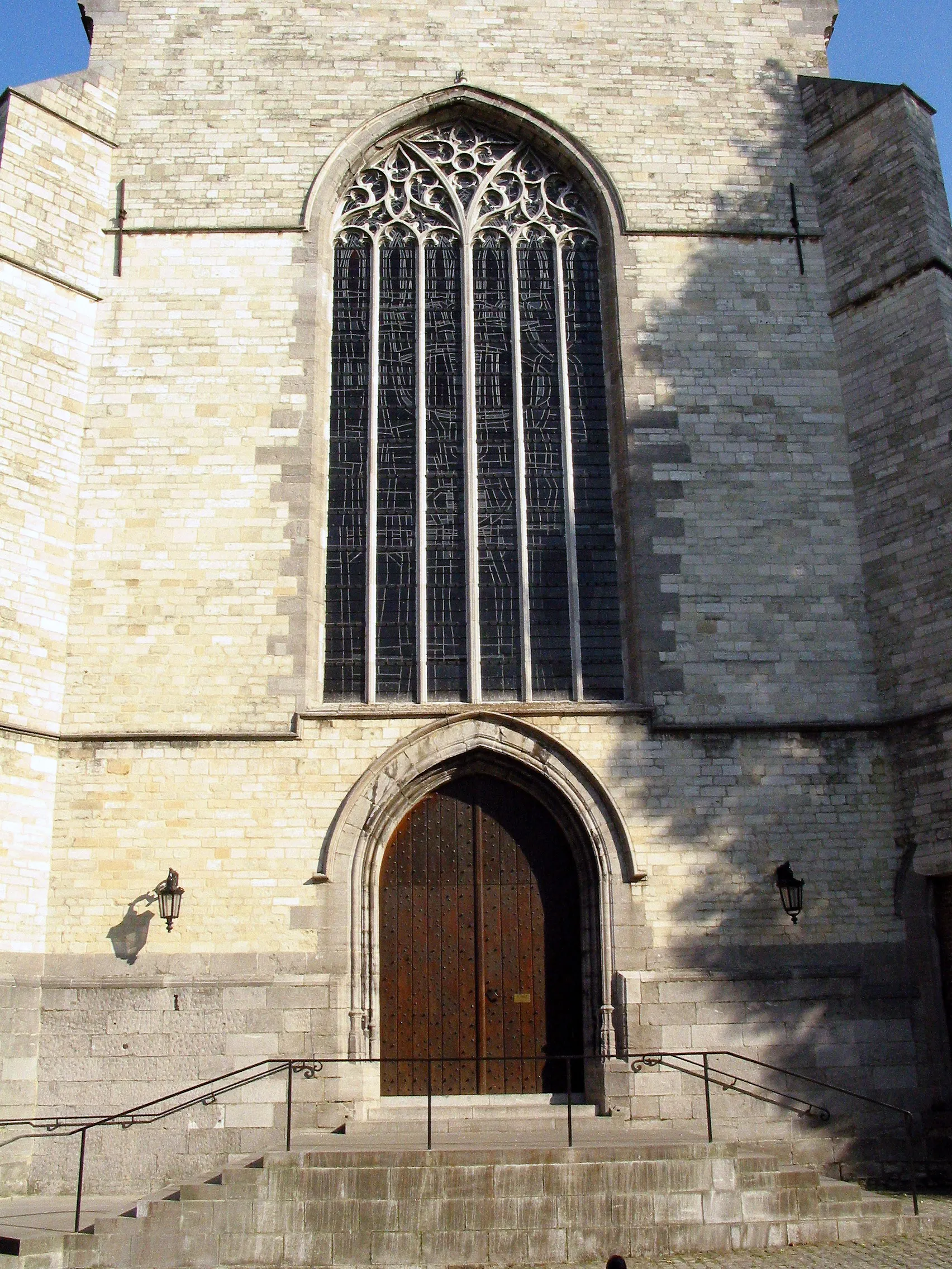 Photo showing: Nivelles (Belgium),  porch of the the Récollets church (end of the XVIth century).