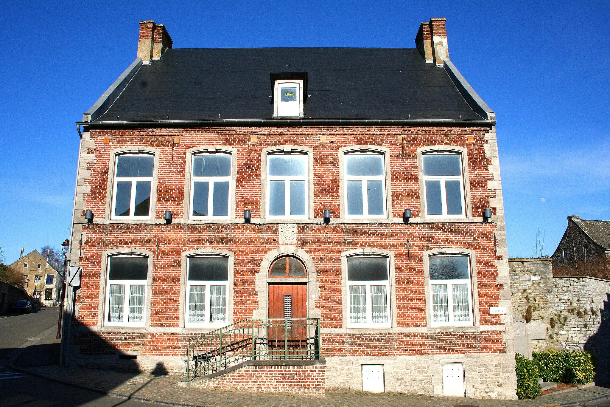 Photo showing: Arquennes (Belgium), Place Albert 1er, 7 – Prebytery (1760).
