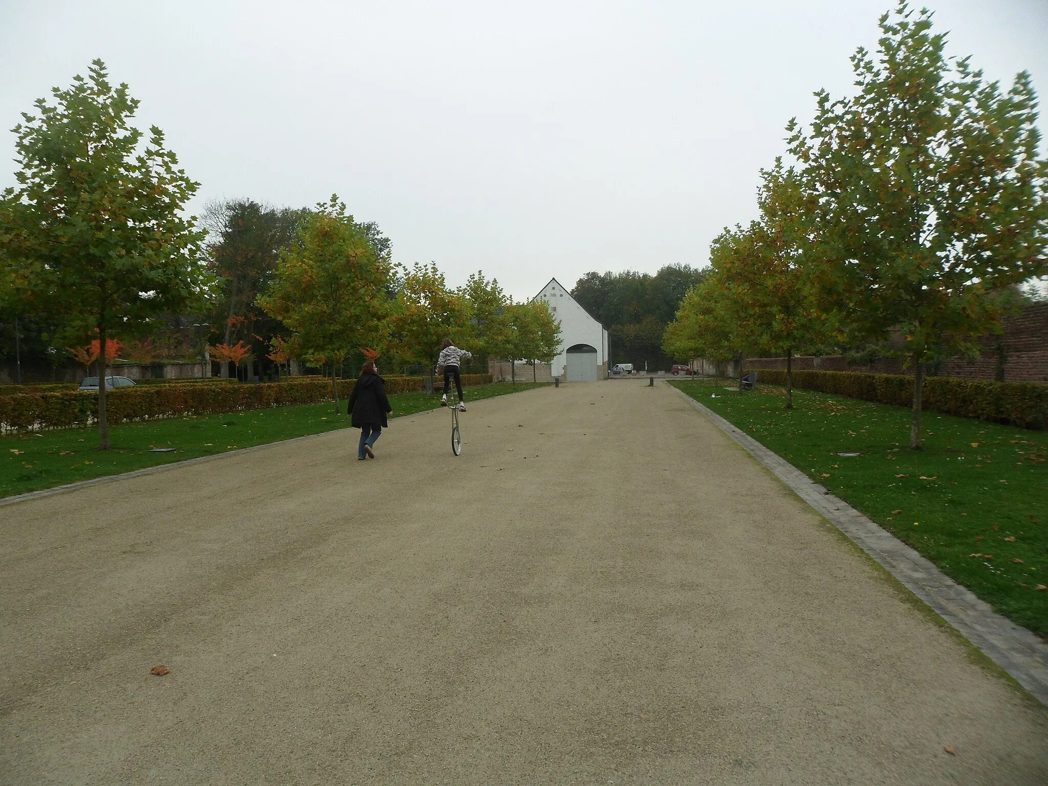 Photo showing: Parc/allée Beloeil