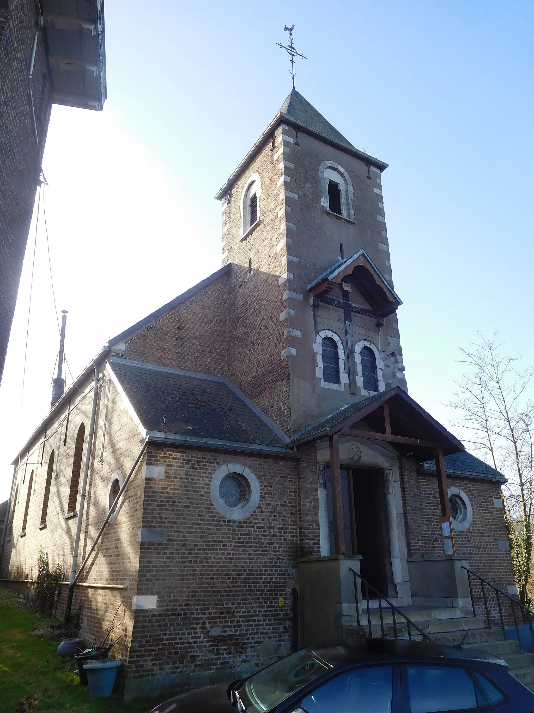 Photo showing: L'église Saint-Ferdinand se trouve à Chamborgneau, un village au sud de la ville de Charleroi, en Belgique (Belgium)