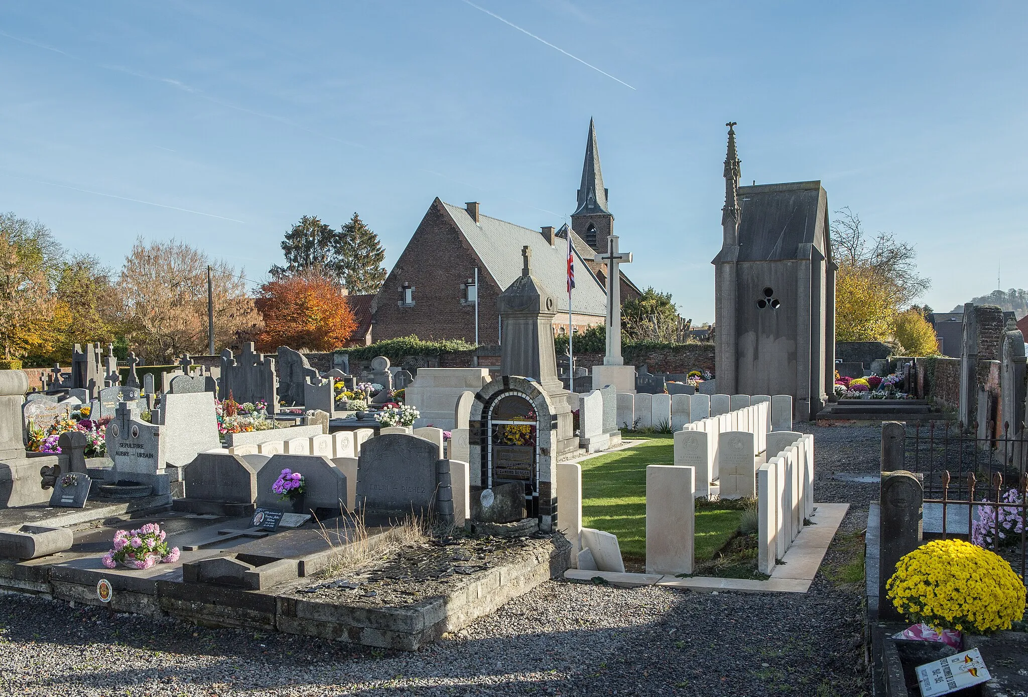 Photo showing: Elouges Communal Cemetery