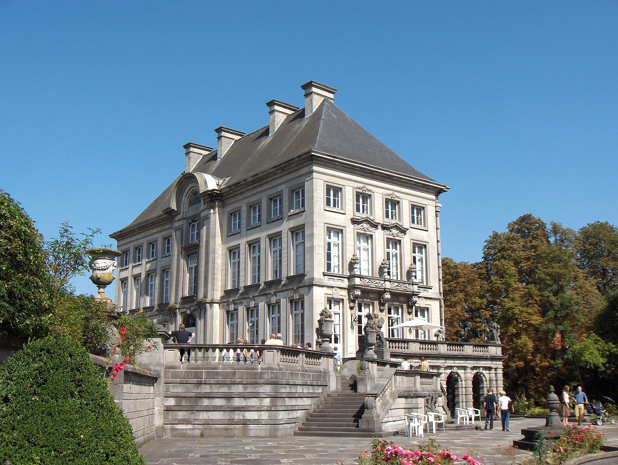 Photo showing: Feluy, Ortsteil der Gemeinde Seneffe, Prov. Hennegau (Belgien), Schloss mit Palast des späten 18. Jh.s.