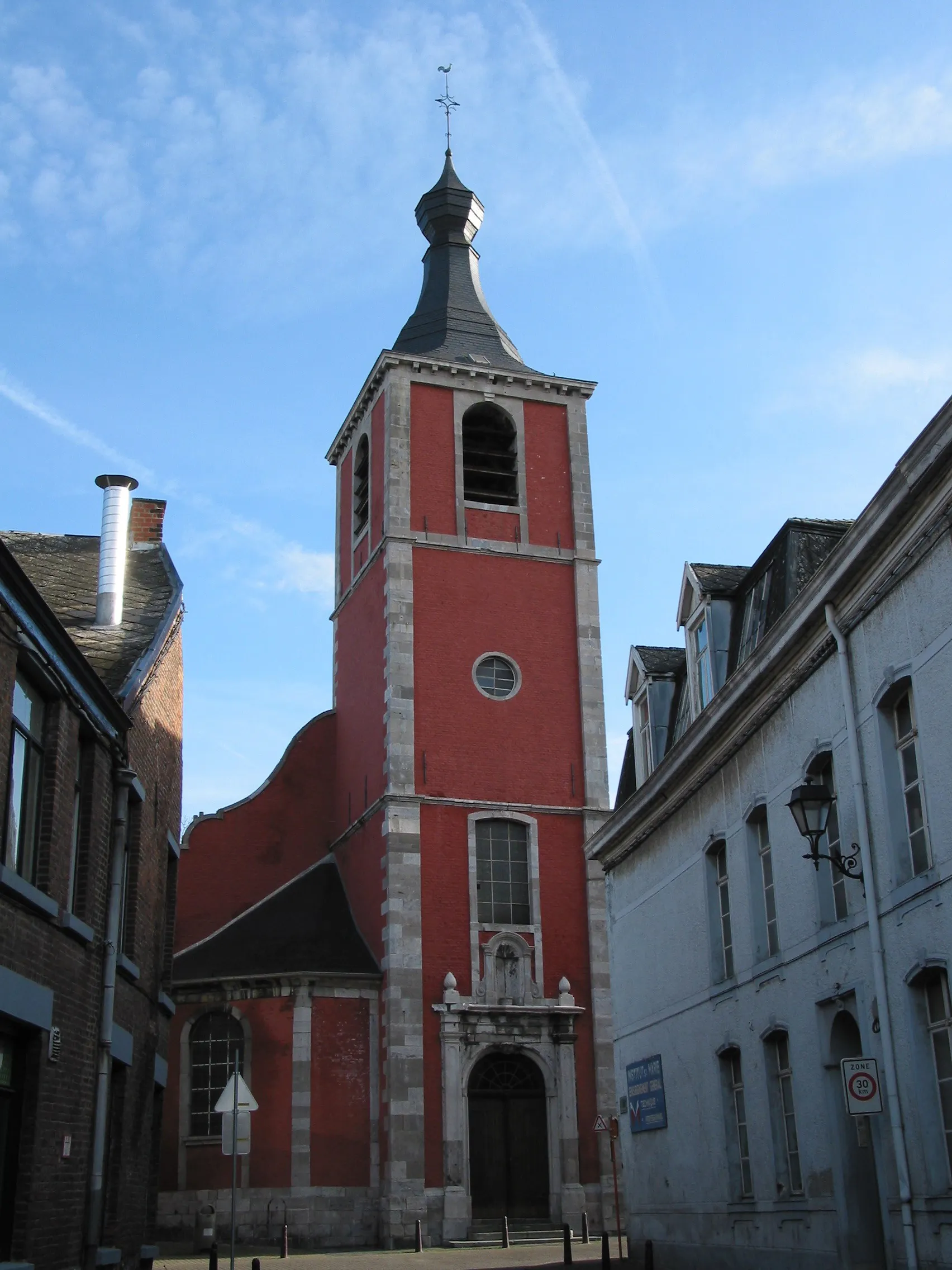 Photo showing: Fontaine-l'Évêque (Belgium),  the church of St. Vasius