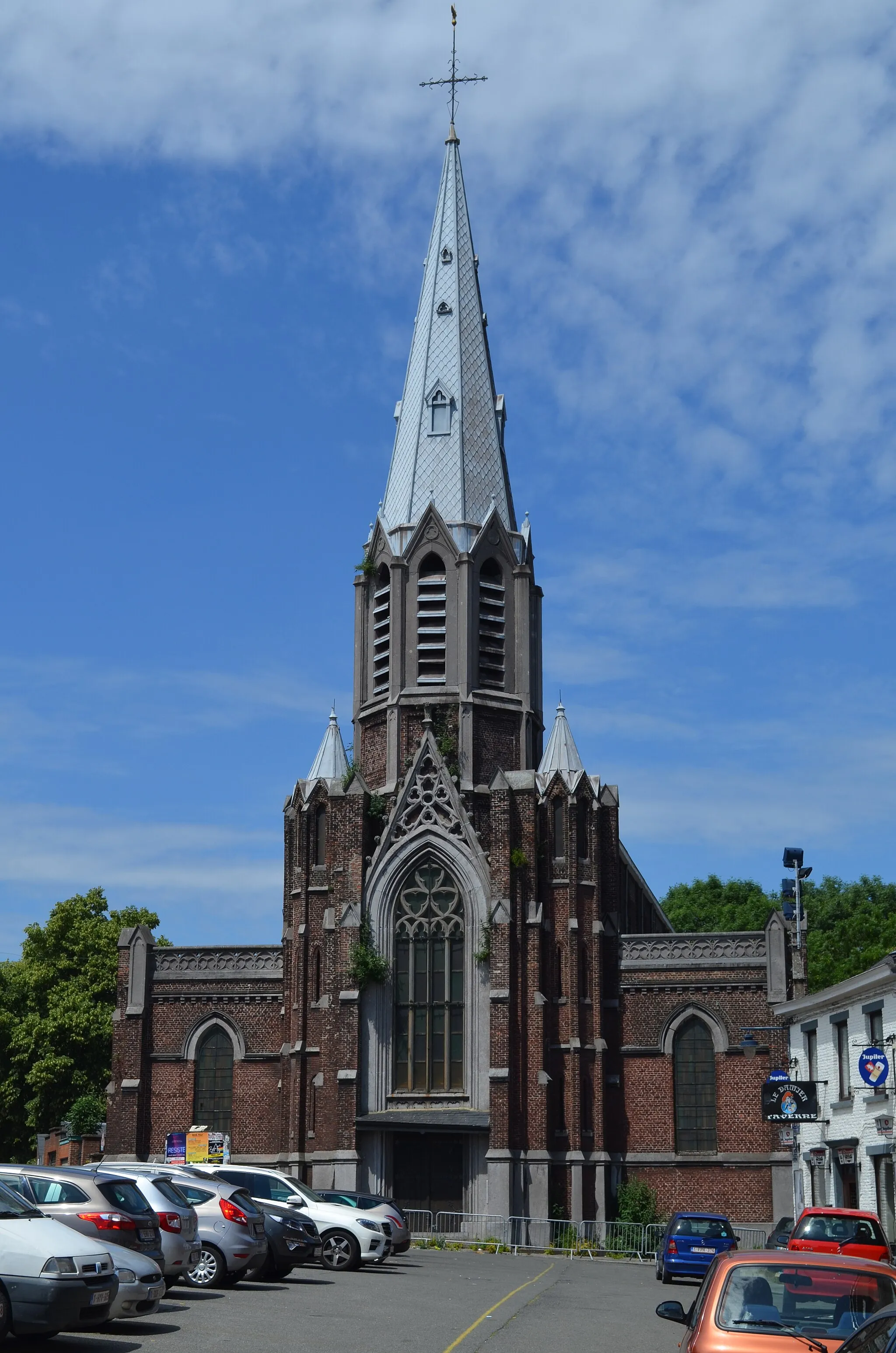 Photo showing: Lodelinsart (Charleroi-Belgique) - Église paroissiale de la Sainte-Vierge - 1876 - architecte Emile Ryez.