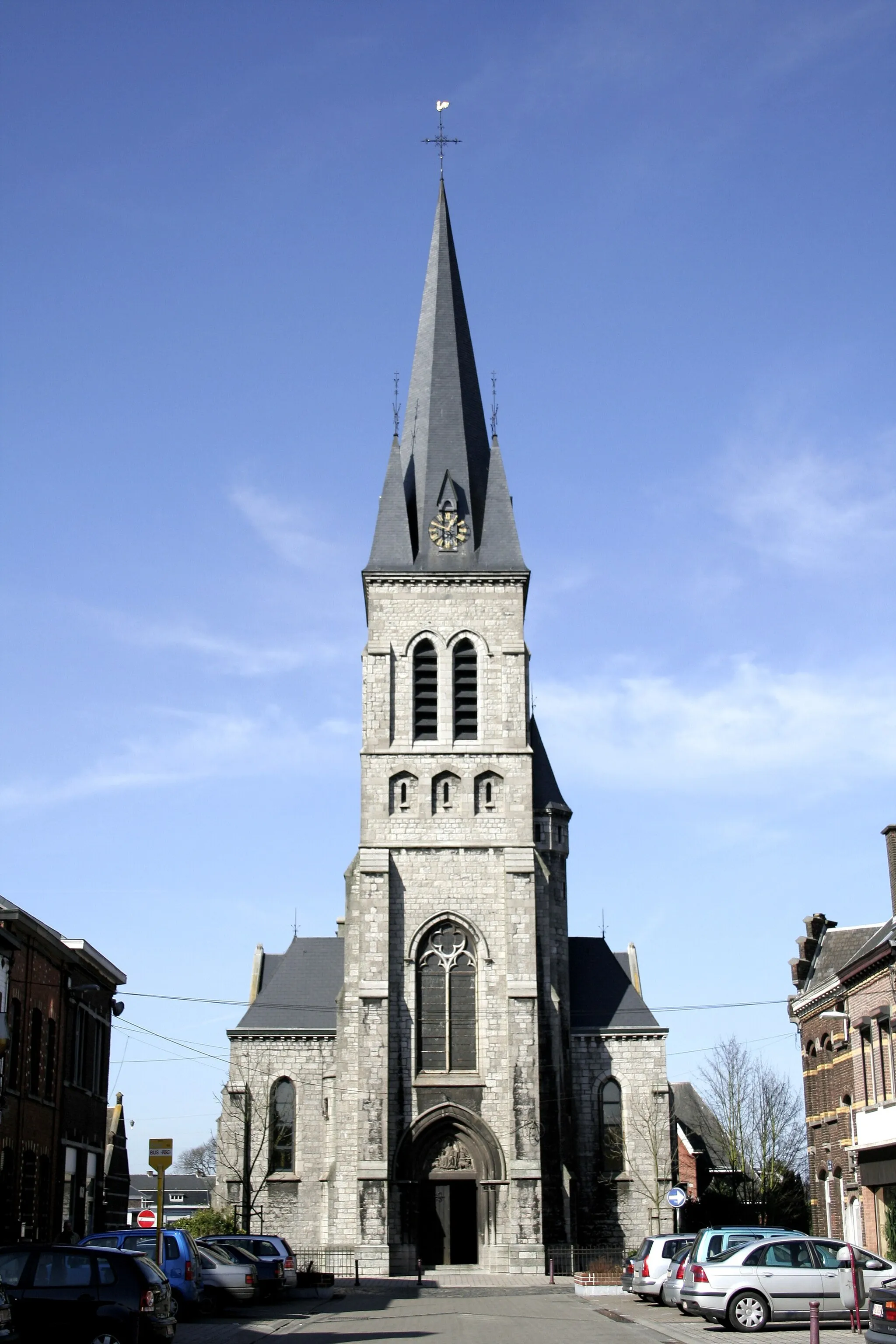 Photo showing: Manage (Belgium),  the St. Catherine and Philomena church.