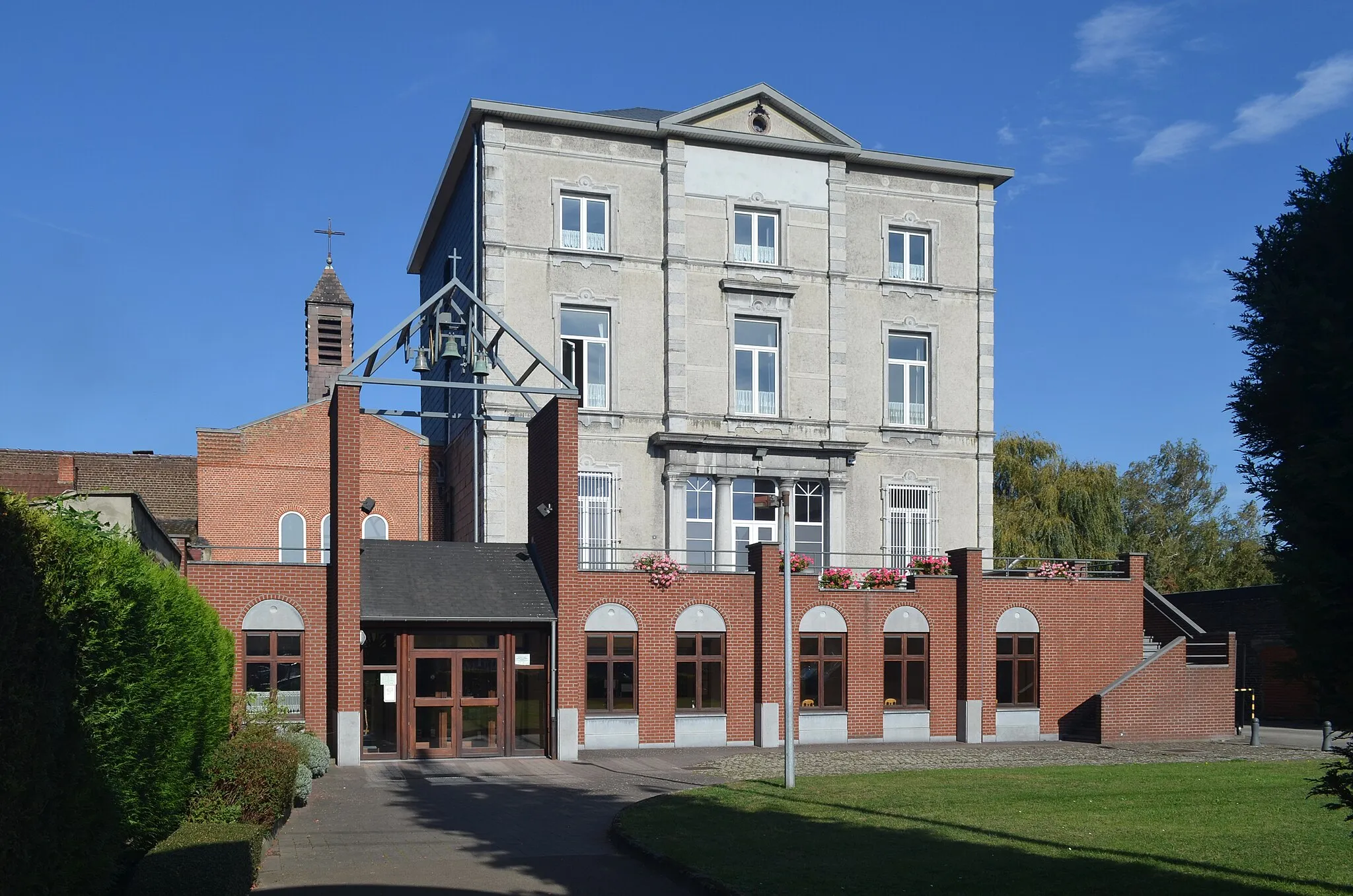 Photo showing: Marchienne-au-Pont (Charleroi-Belgique) - sanctuaire Sainte-Rita.