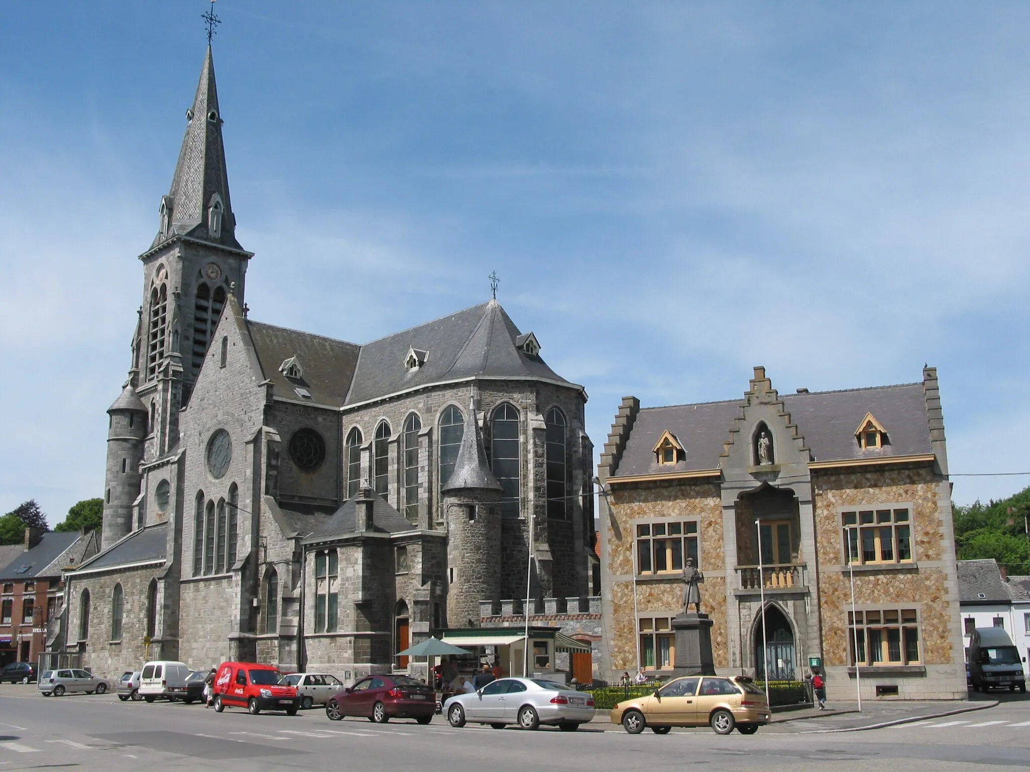 Photo showing: Ham-sur-Heure (Belgium),  the St. Martin church (1877-1881).