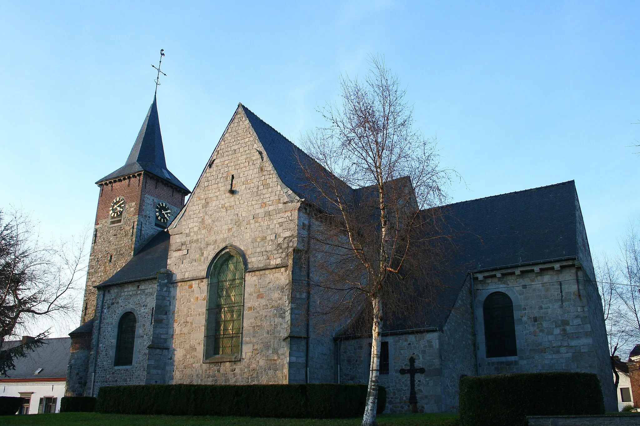 Photo showing: Péronnes-lez-Binche (Belgique), l'église Notre-Dame (XI/XVIe siècles).