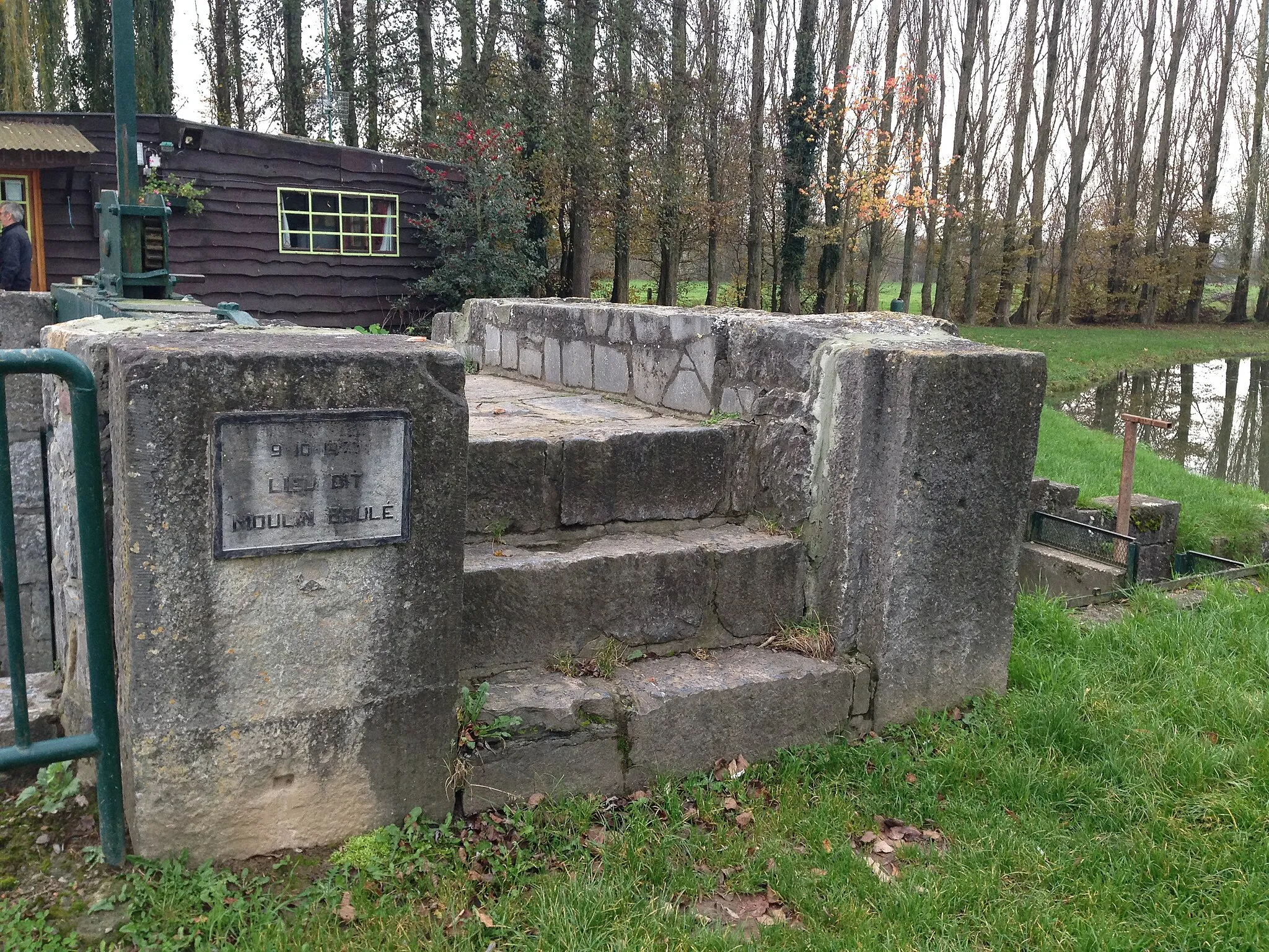 Photo showing: Le moulin brulé de Quiévrain.