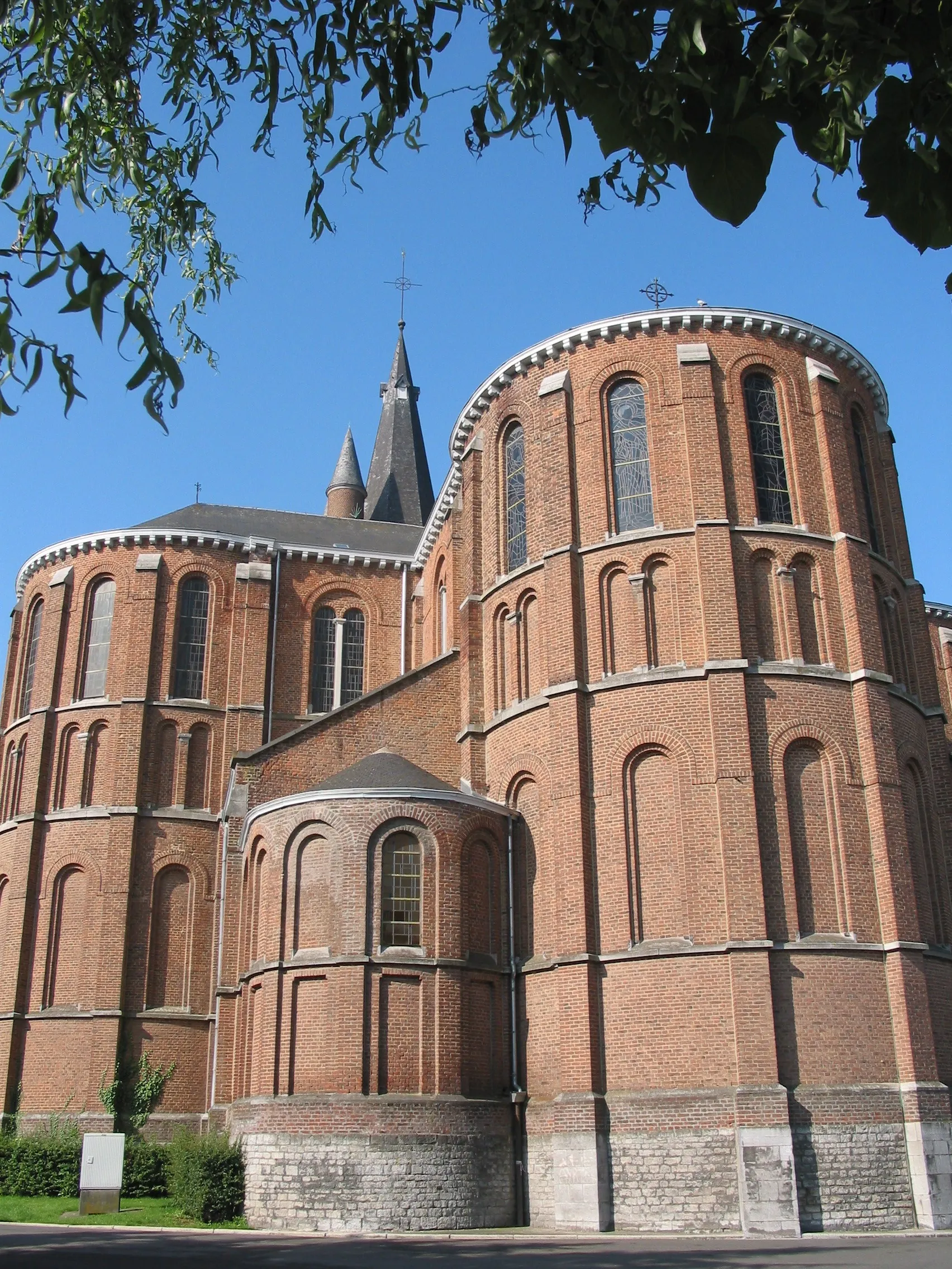 Photo showing: Seneffe (Belgium),  the church of Saint Cyrus and Julitte (architect:J. Bruyenne - 1877).