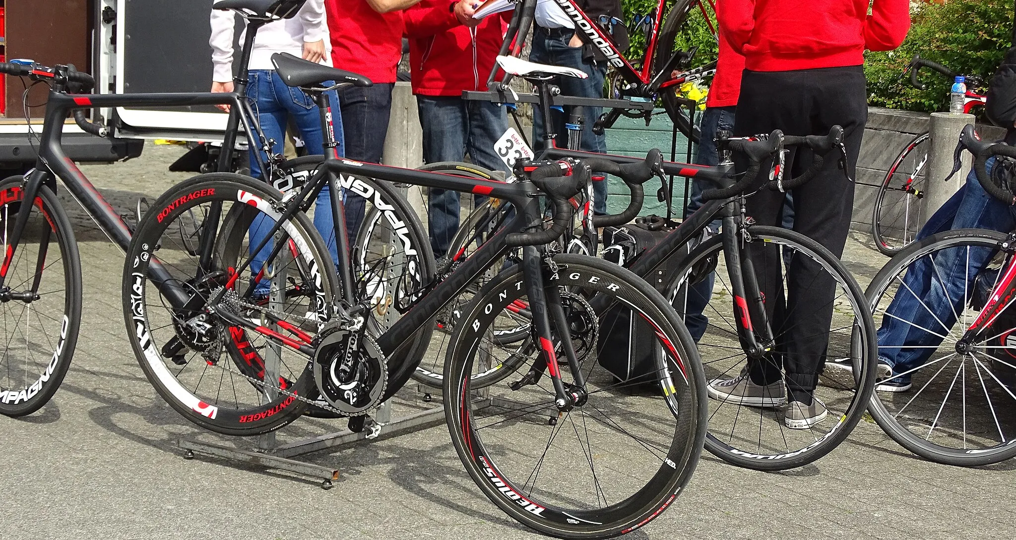 Photo showing: Reportage réalisé le dimanche 17 mai à l'occasion du départ du Grand Prix Criquielion 2015 à Silly, Belgique.