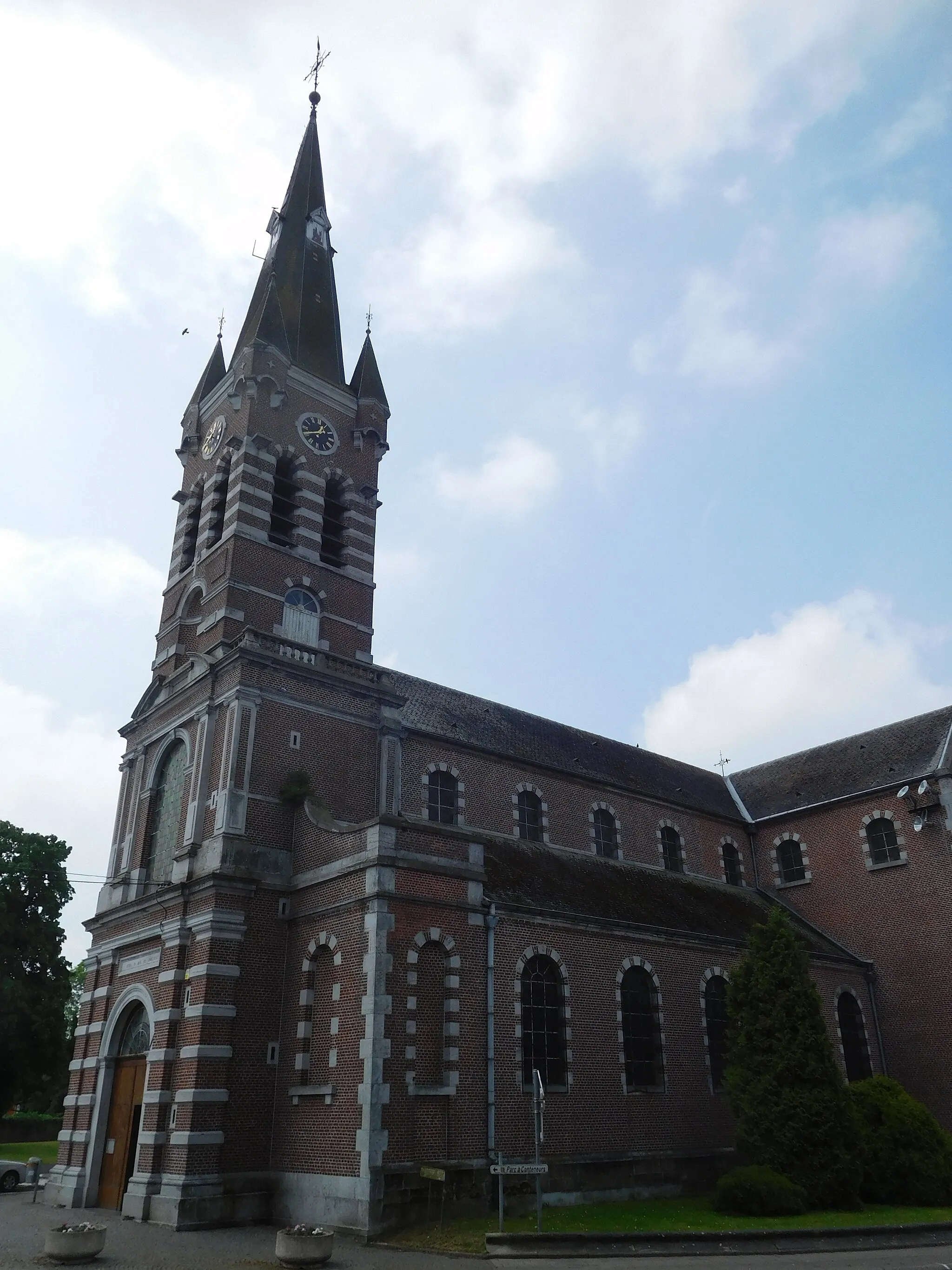 Photo showing: L'eglise Saint-Martin, à Thulin, dans le Hainaut (Belgique)