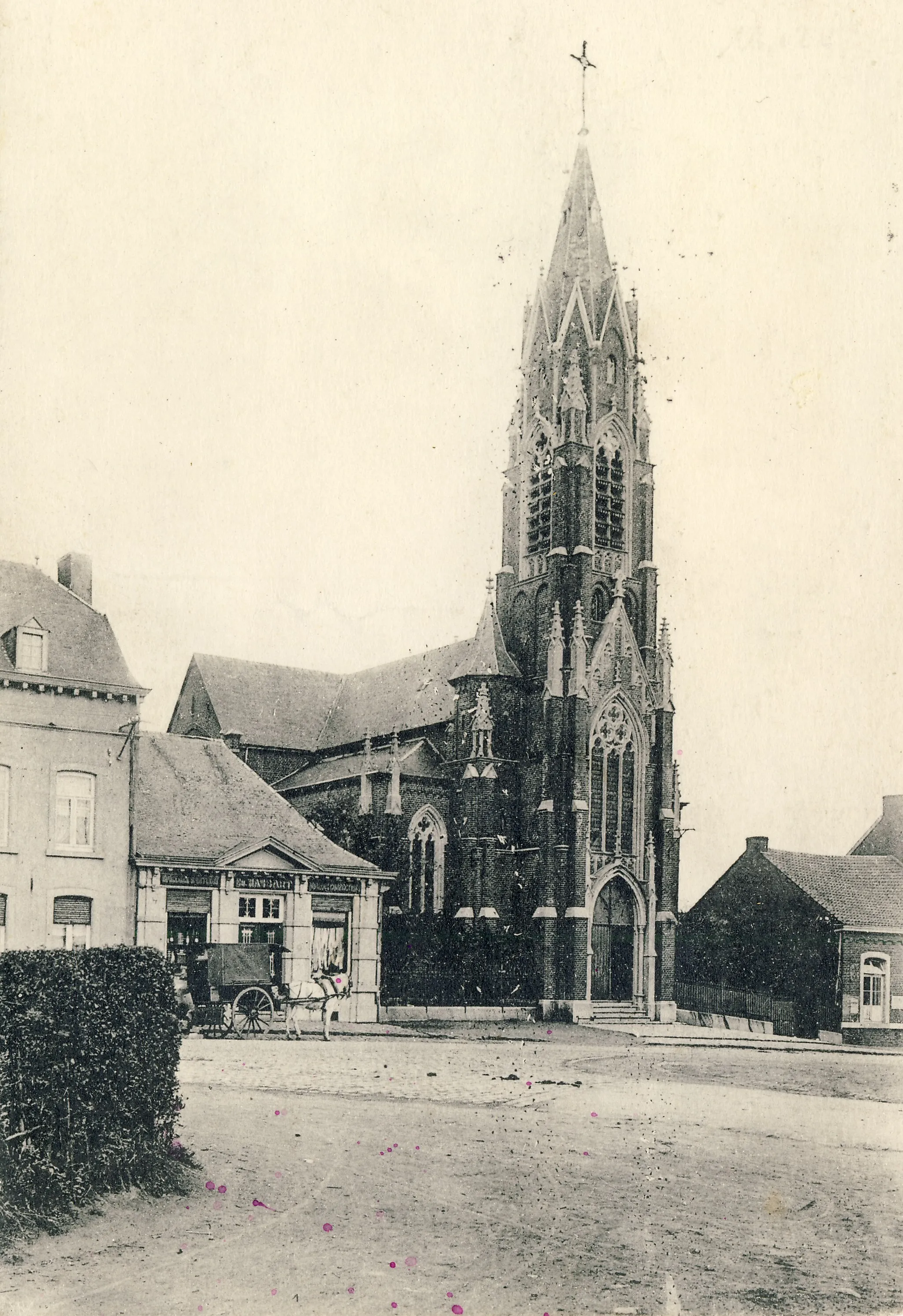 Photo showing: ancienne église d'Ayeneux détruite pendant la guerre 14-18