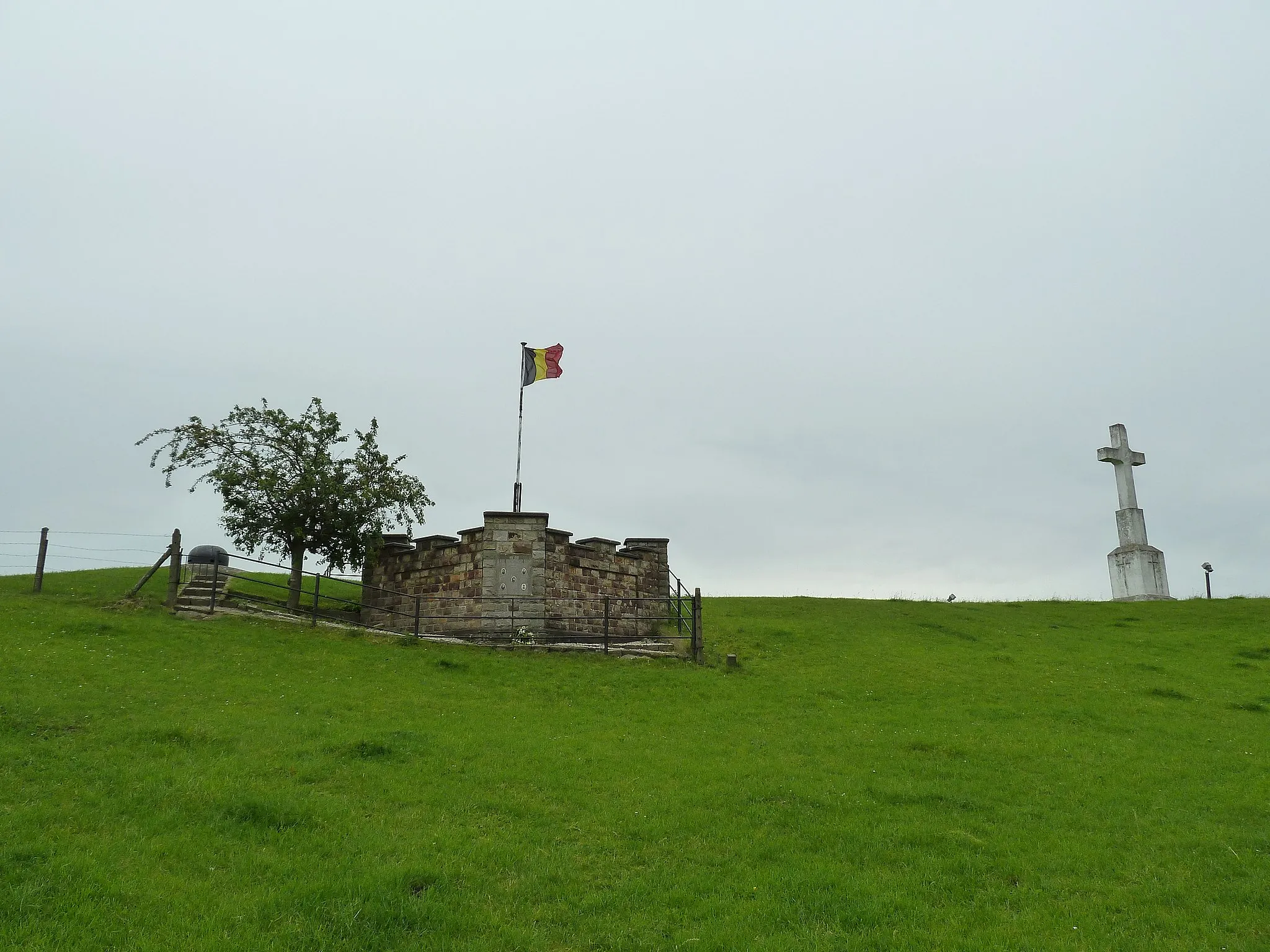 Photo showing: Croix de Charneux, Charneux, Herve, Belgium