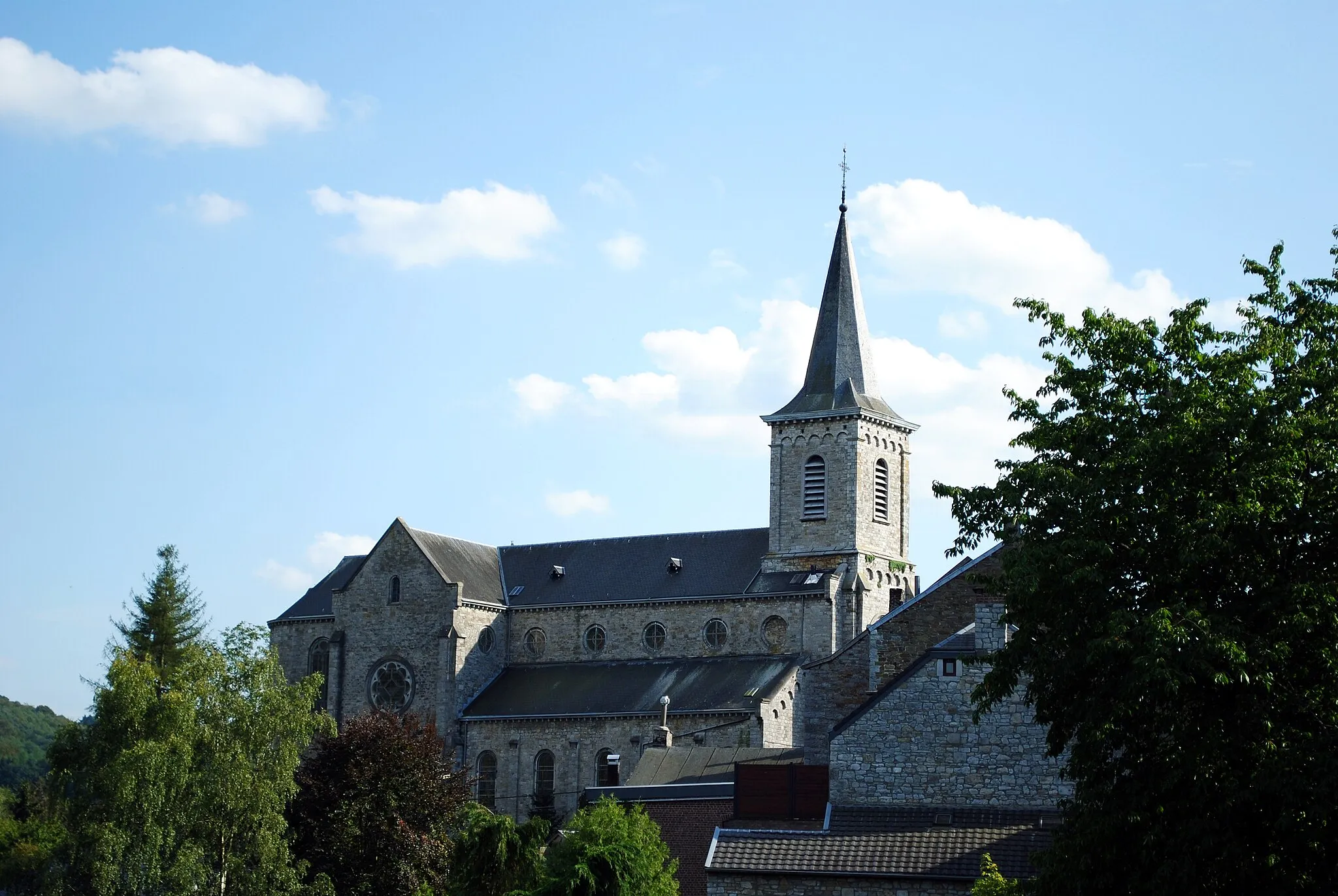 Photo showing: Vue depuis la cour arrière du château.