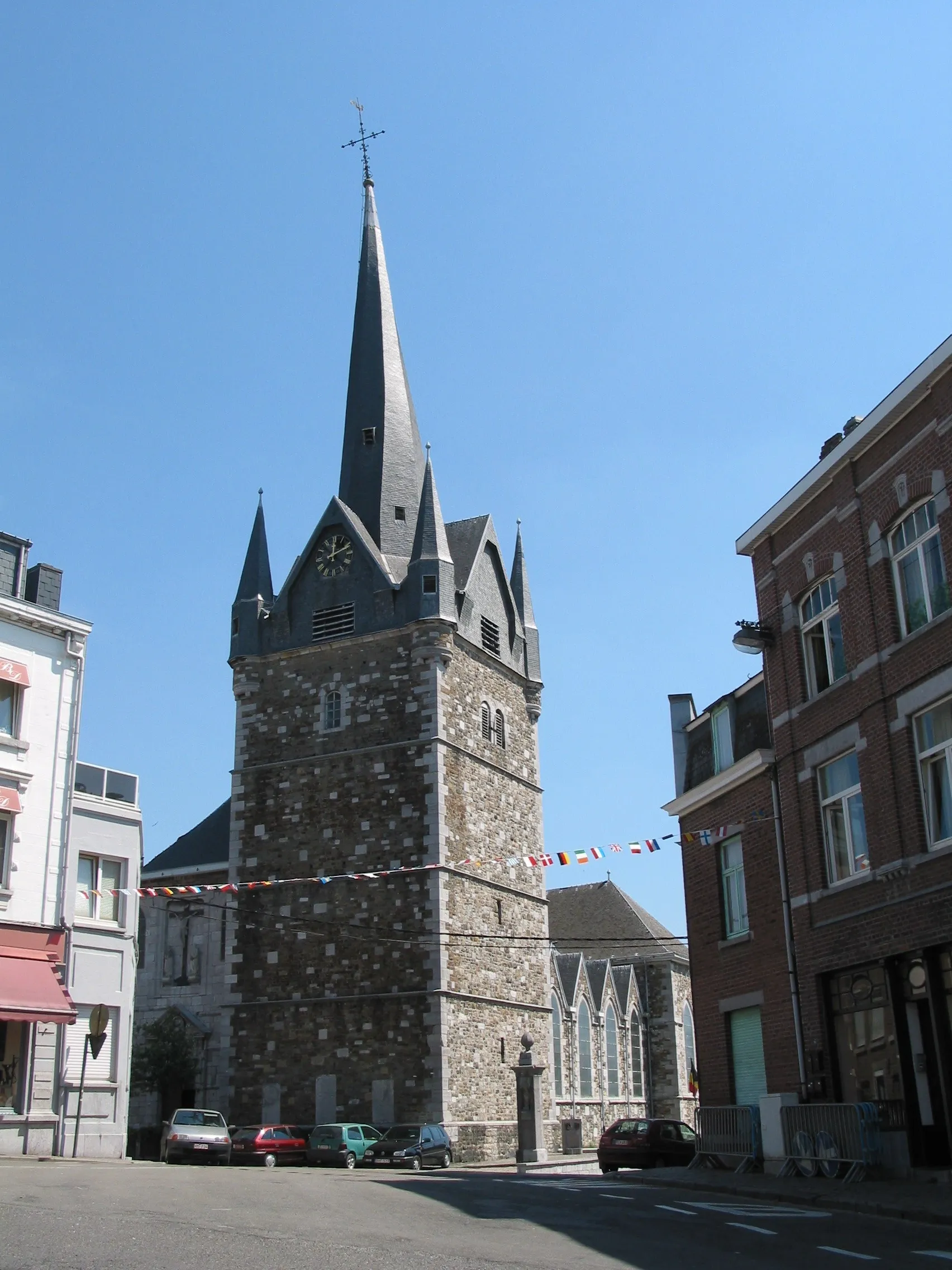 Photo showing: Herve (Belgium), the Saint John the Baptist church and his grim bell tower.