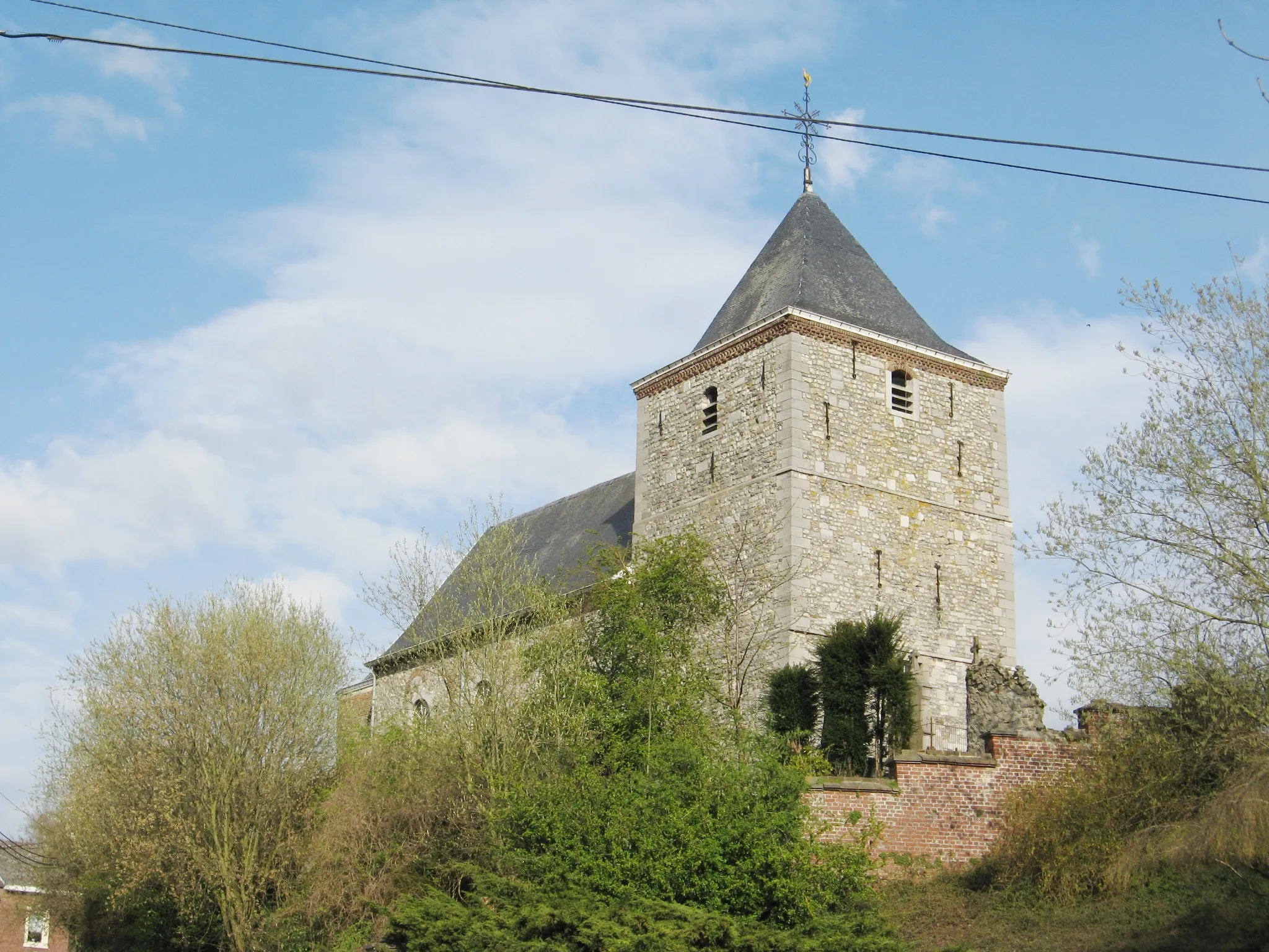 Photo showing: Church of Saint Hubert in Lens-sur-Geer, Oreye, Liège, Belgium