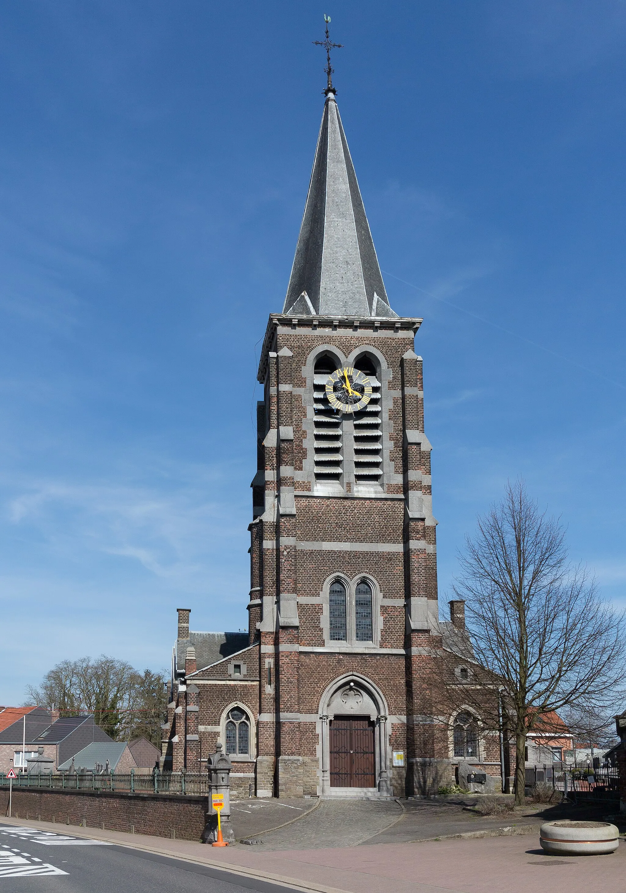 Photo showing: Liers, church: église Saint Remy