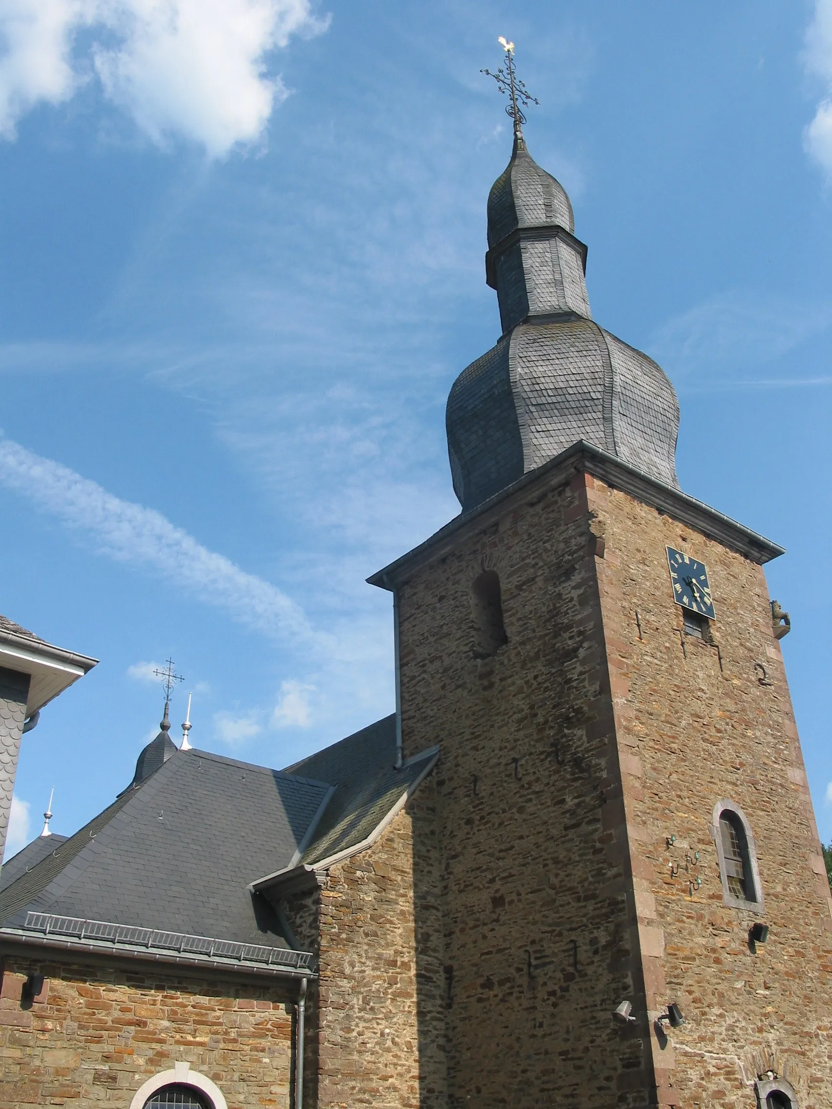 Photo showing: Burg-Reuland (Belgium), St. Stephen's church (1771).