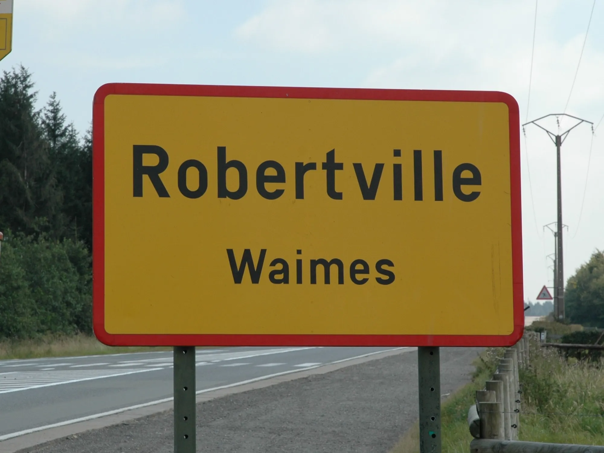 Photo showing: Ortstafel Roberville, Waimes, Belgien