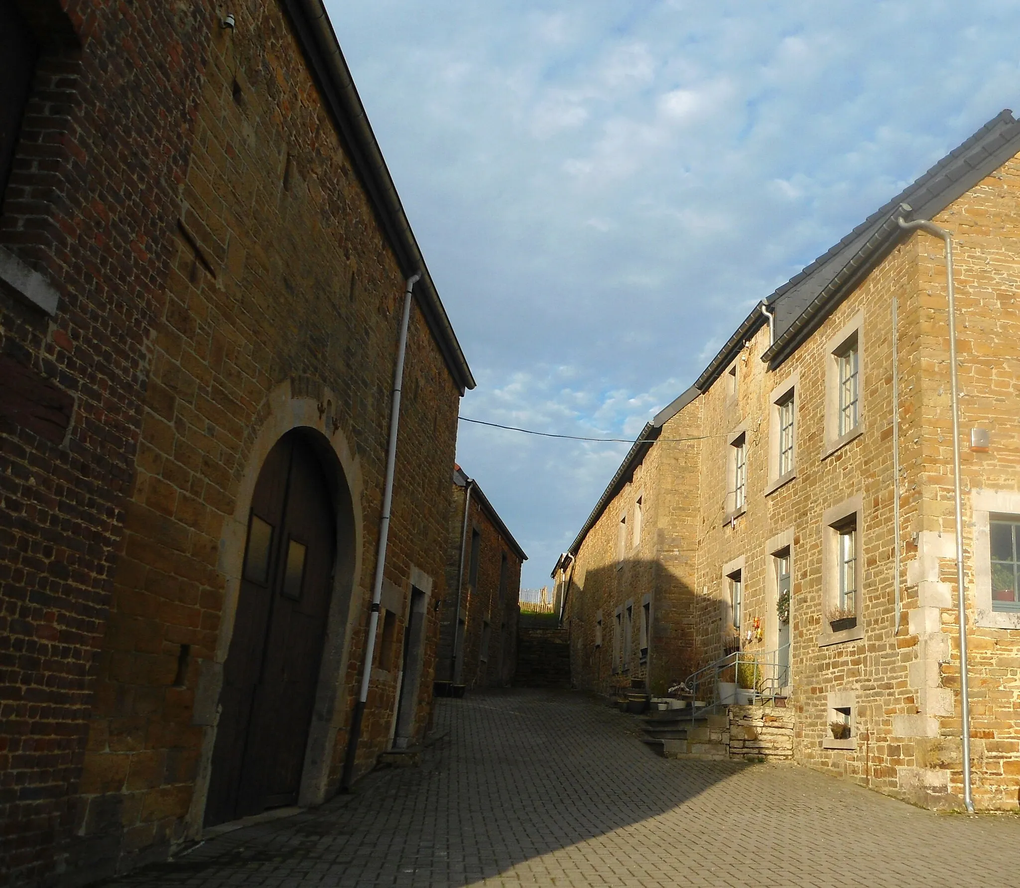 Photo showing: Cour à Rouvreux Sprimont